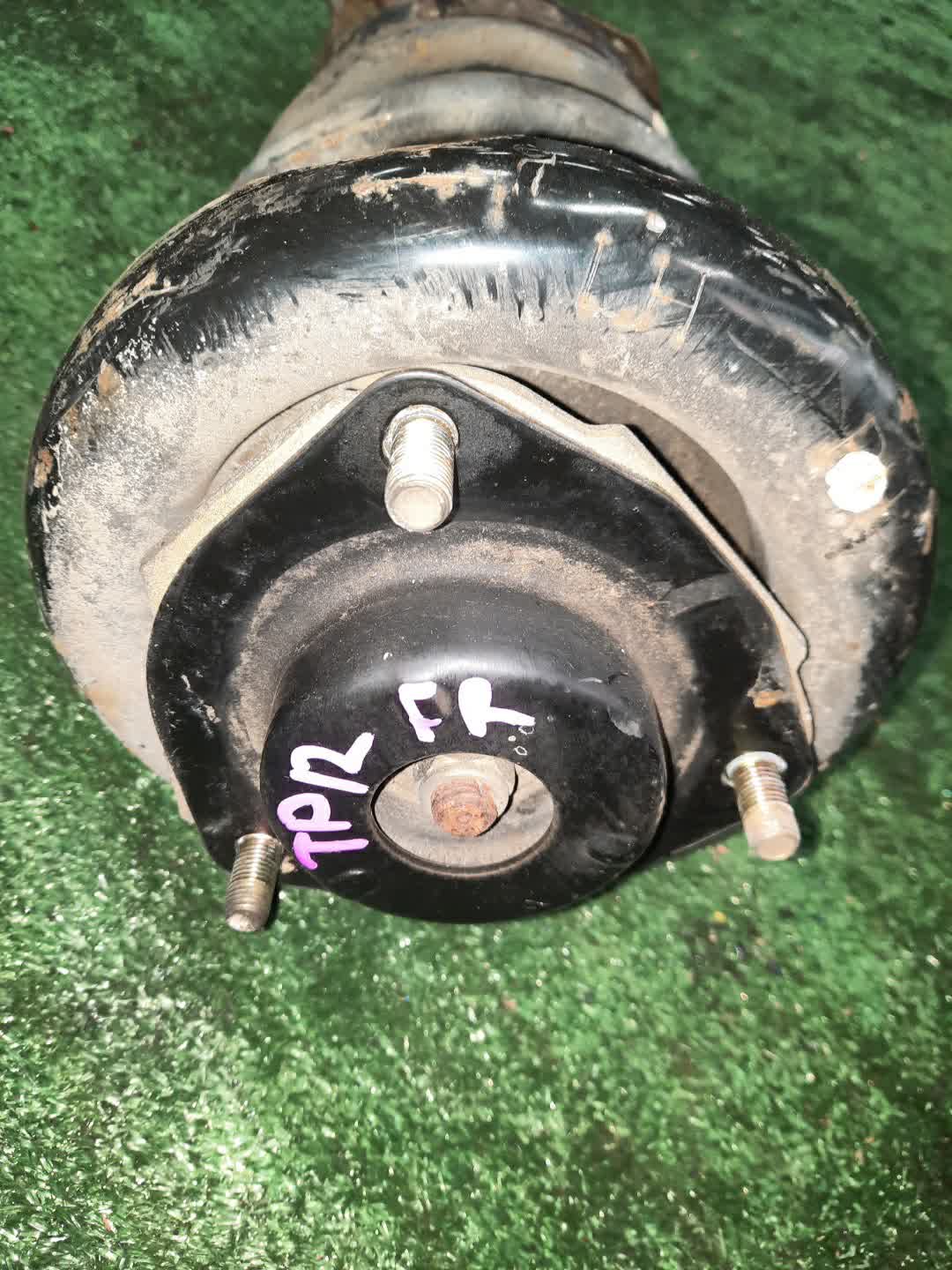 Стойка правая передняя NISSAN PRIMERA P12, QP12, TP12, HP12, RP12, WTP12, WHP12, WRP12 QR20DE, QG18DE, SR20VE, QR25DD 2 ракурс