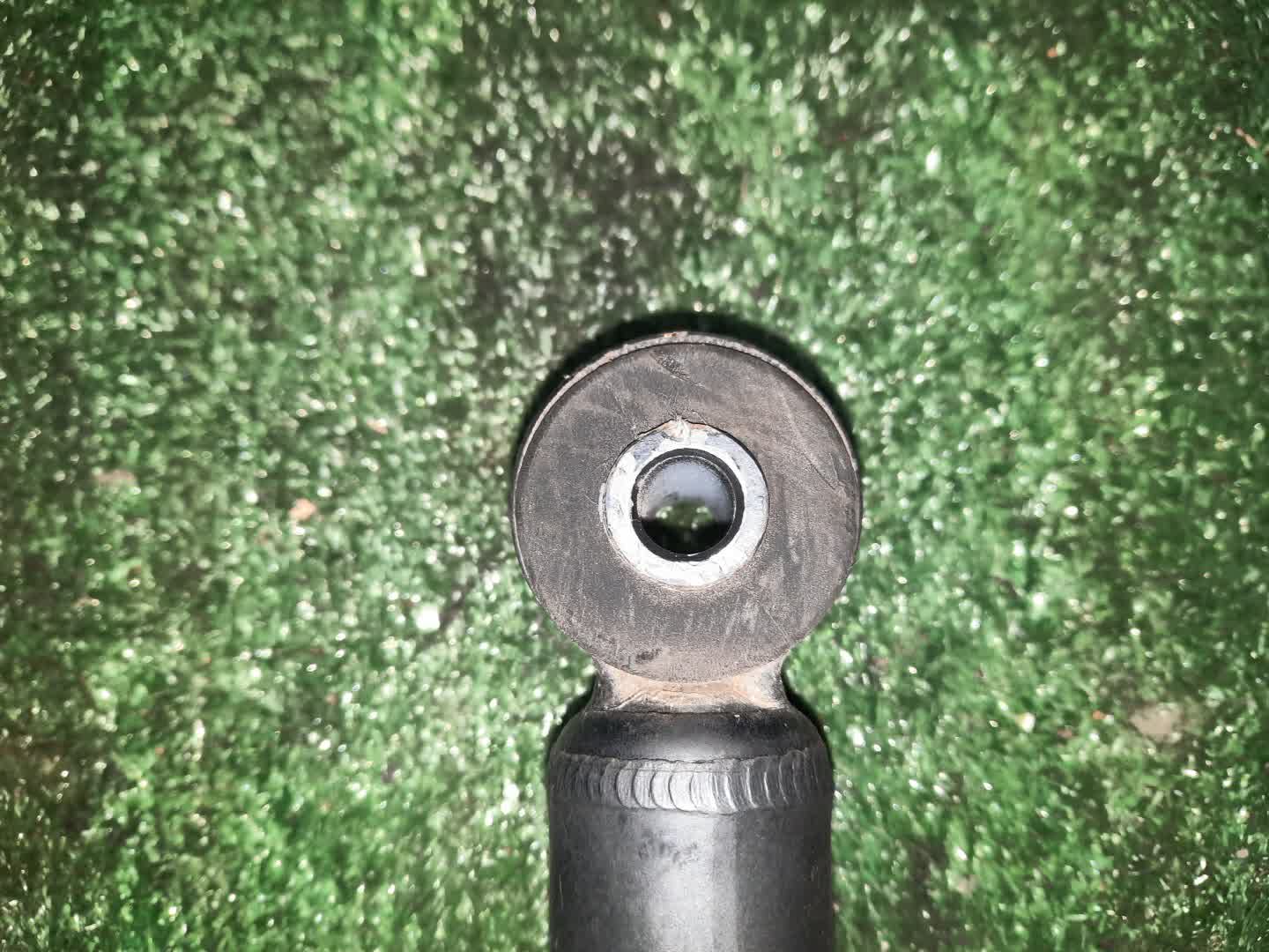 Стойка правая задняя MITSUBISHI GALANT, GALANT FORTIS CX6A, CX4A, CX3A, CY4A, CY3A, CY6A 4J10, 4B11, 4B10 3 ракурс