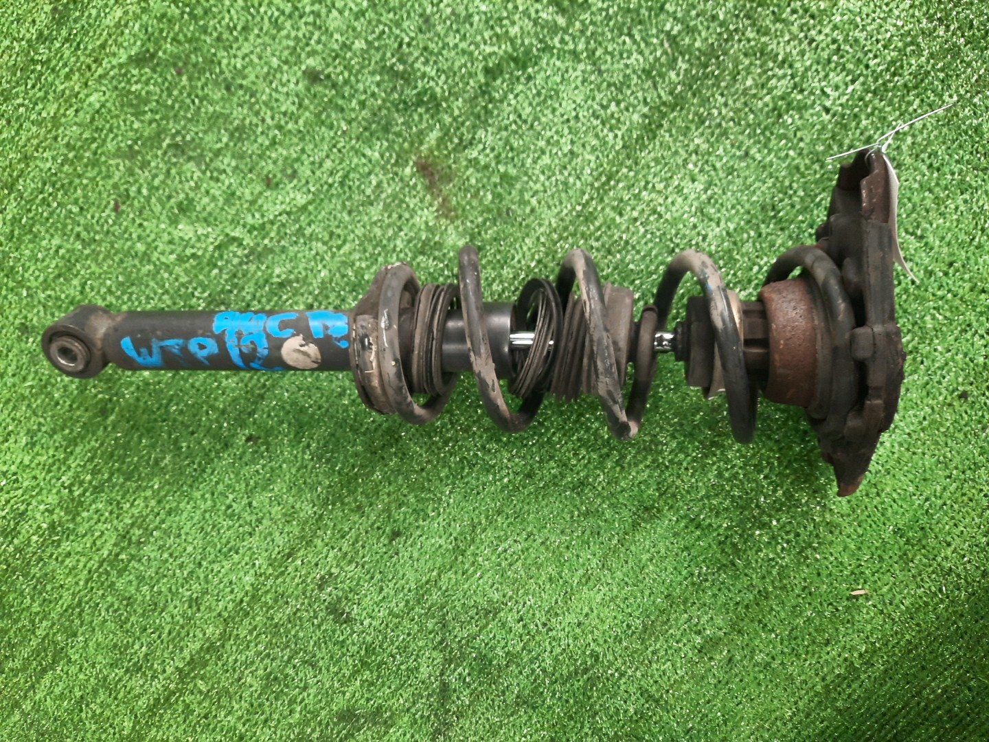 Стойка правая задняя NISSAN PRIMERA P12, QP12, TP12, HP12, RP12, WTP12, WHP12, WRP12 QG18DE, QR20DE, SR20VE, QR25DD 1 ракурс