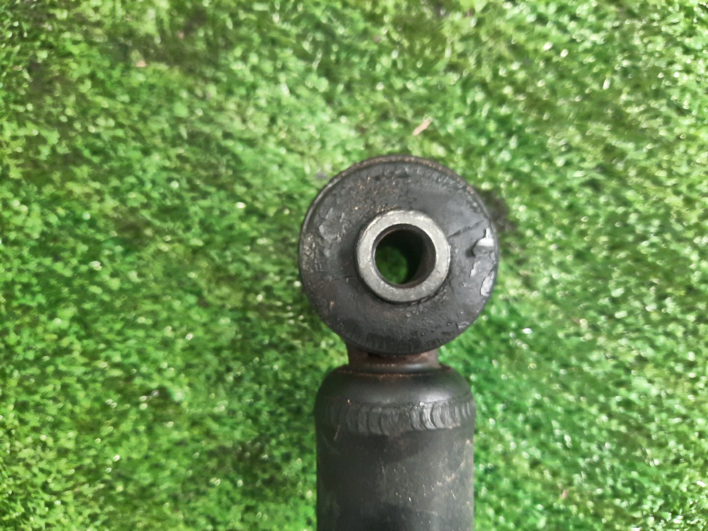 Стойка правая задняя MITSUBISHI GALANT FORTIS CX6A, CX4A, CX3A, CY4A, CY3A, CY6A 4J10, 4B11, 4B10 3 ракурс