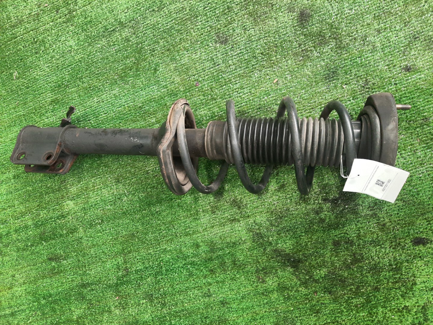 Стойка правая задняя SUBARU FORESTER SG5 EJ20T, EJ20E 1 ракурс Стойка правая задняя SUBARU FORESTER SG5 EJ20T, EJ20E 1 ракурс