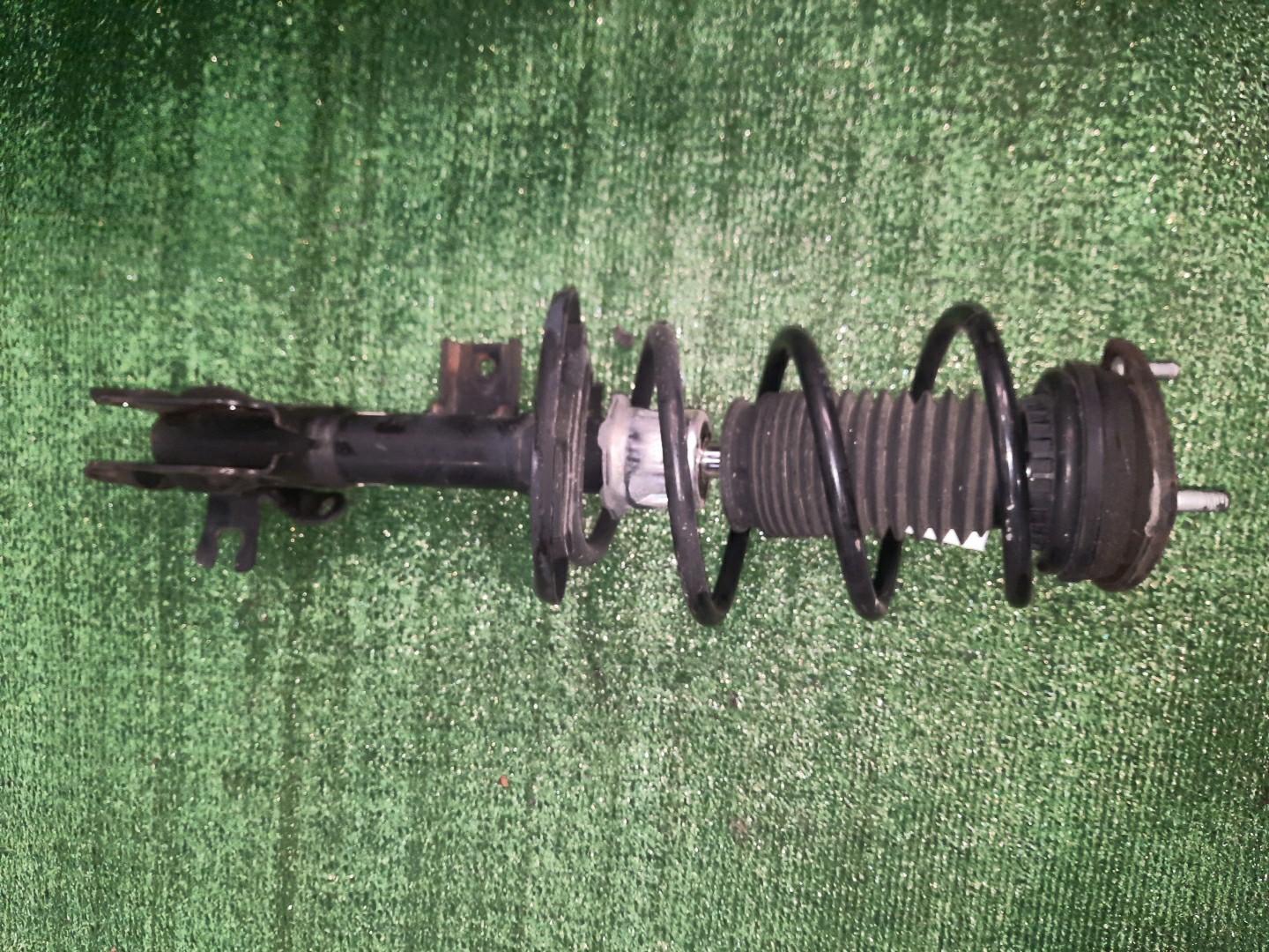 Стойка правая передняя MAZDA AXELA, MAZDA 3, 3 BMLFS, BM6FJ, BM2AS, BM2FP, BM2AP, BM5FP, BM5FS, BM5AS, BM5AP, BM2FS, BYEFP, BMEFS, BM Z6 1 ракурс Стойка правая передняя MAZDA AXELA, MAZDA 3, 3 BMLFS, BM6FJ, BM2AS, BM2FP, BM2AP, BM5FP, BM5FS, BM5AS, BM5AP, BM2FS, BYEFP, BMEFS, BM Z6 1 ракурс