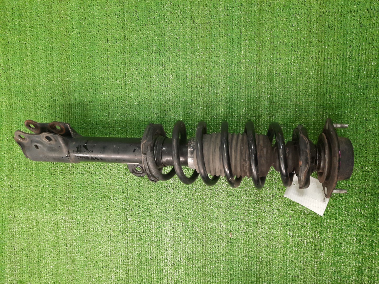 Стойка правая передняя TOYOTA PASSO SETTE M502E 3SZ-VE 1 ракурс