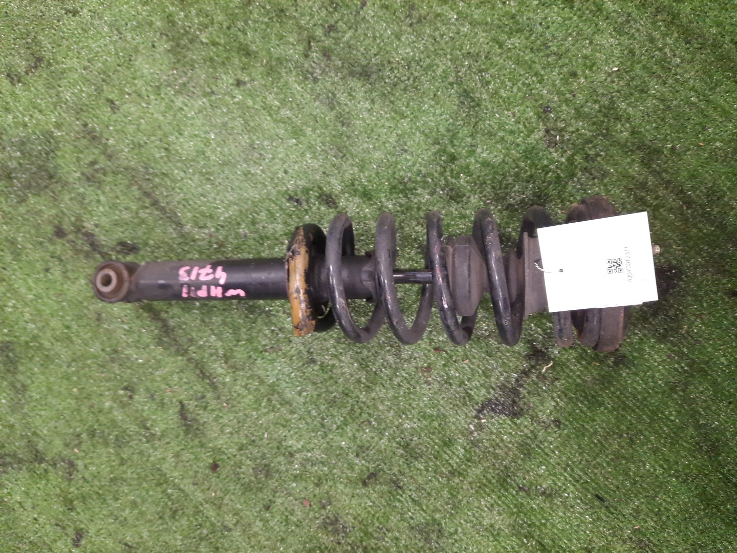 Стойка правая задняя NISSAN BLUEBIRD, PRIMERA QU14, HU14, EU14, P11, WP11, QP11, HP11, WQP11, WHP11 QG18DE, QG18DD, SR20DE, SR20VE, SR18DE 1 ракурс