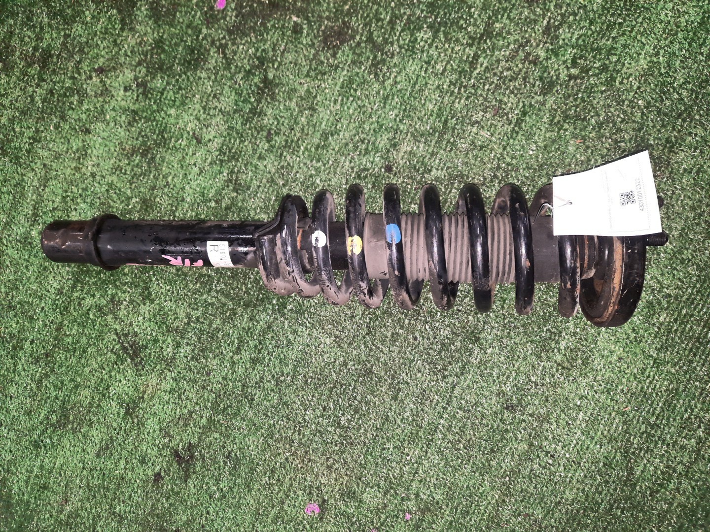 Стойка правая передняя HONDA INSPIRE UC1 J30A 1 ракурс