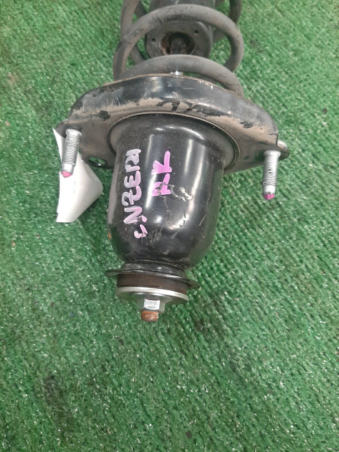 Стойка правая задняя TOYOTA COROLLA, OPA, PREMIO, COROLLA SPACIO, VISTA, ALLION, COROLLA FIELDER, ALLEX, COROLLA RUNX, SIENTA, WILL VS, VISTA ARDEO, COROLLA  AXIO NZE121, NZE120, NZE141, ZZE122, CE121, ZZE123, ACT10, ZCT10, ZZT240, NZT240, AZT240, NZ