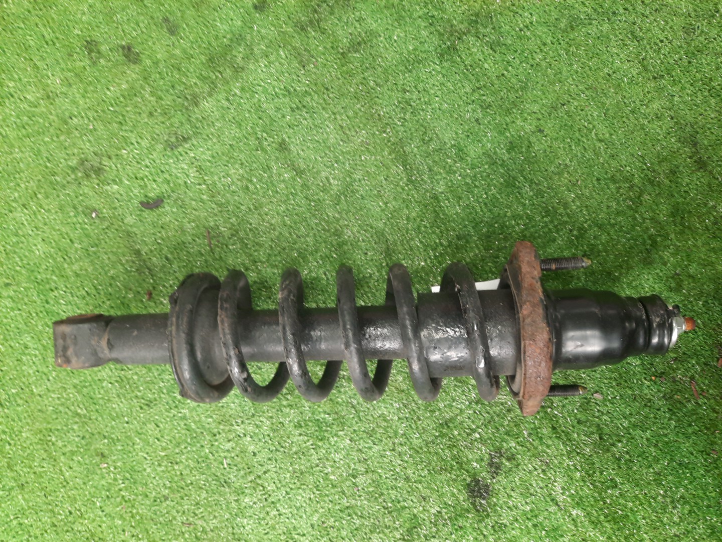 Стойка правая задняя HONDA EDIX BE3, BE1, BE2, BE4, BE8 K20A, D17A, K24A 1 ракурс