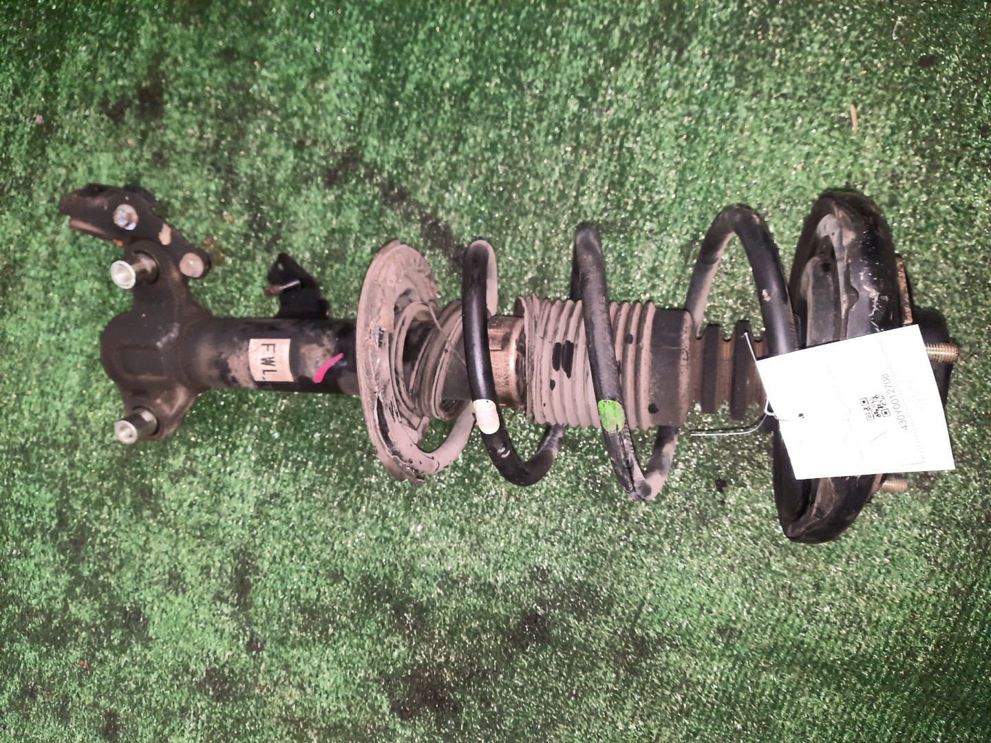 Стойка левая передняя NISSAN PRIMERA P12, QP12, TP12, HP12, RP12, WTP12, WHP12, WRP12 QG18DE, QR20DE, SR20VE, QR25DD 1 ракурс
