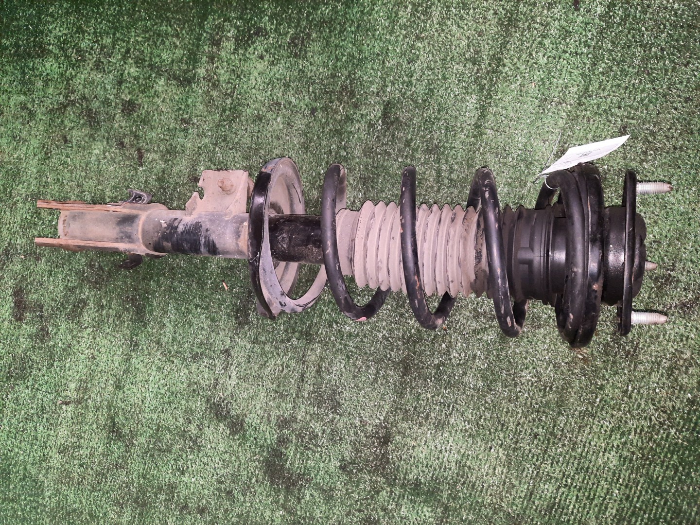 Стойка правая передняя SUZUKI ESCUDO, GRAND VITARA TA74W, TDB4W, TD94W, TD54W, TDA4W M16A, J24B, H27A, J20A 1 ракурс Стойка правая передняя SUZUKI ESCUDO, GRAND VITARA TA74W, TDB4W, TD94W, TD54W, TDA4W M16A, J24B, H27A, J20A 1 ракурс