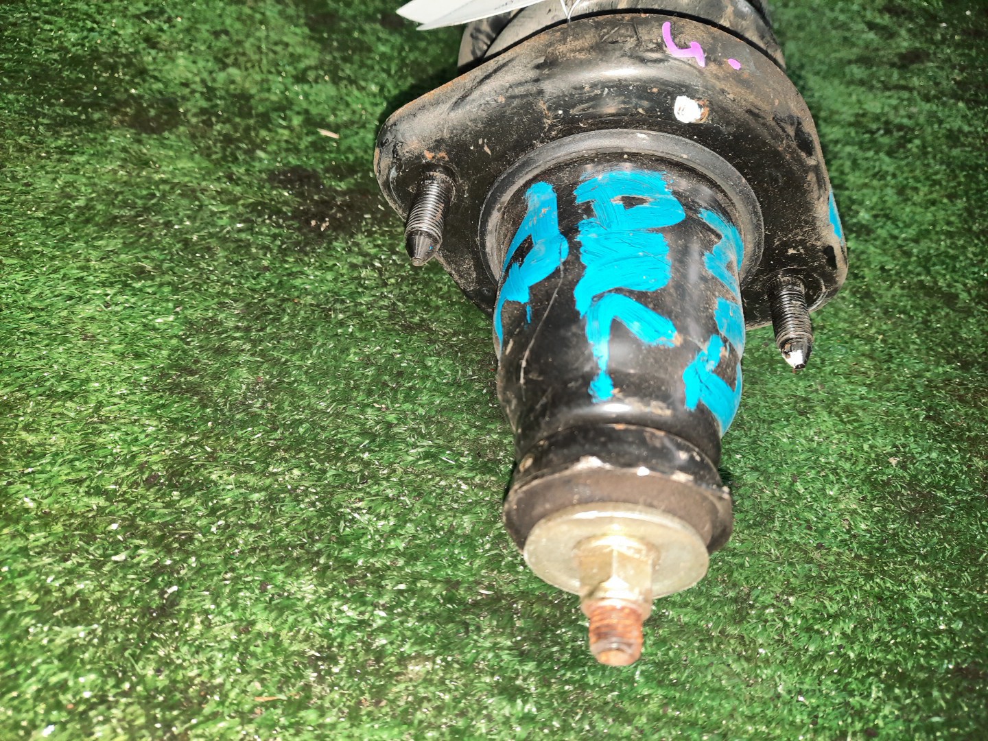 Стойка правая задняя HONDA STREAM RN2, RN1, RN3, RN4, RN5 D17A, K20A, K20B 2 ракурс