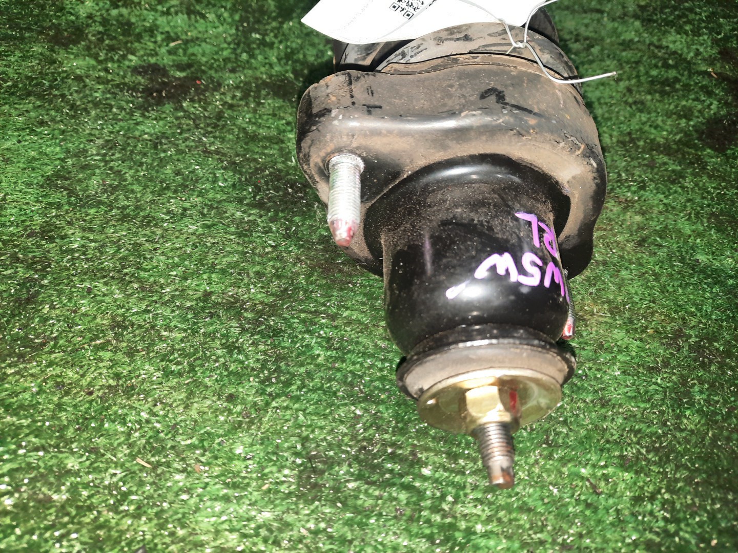 Стойка правая задняя MITSUBISHI OUTLANDER CW4W, CW6W, CW5W 4B11, 6B31, 4B12 2 ракурс
