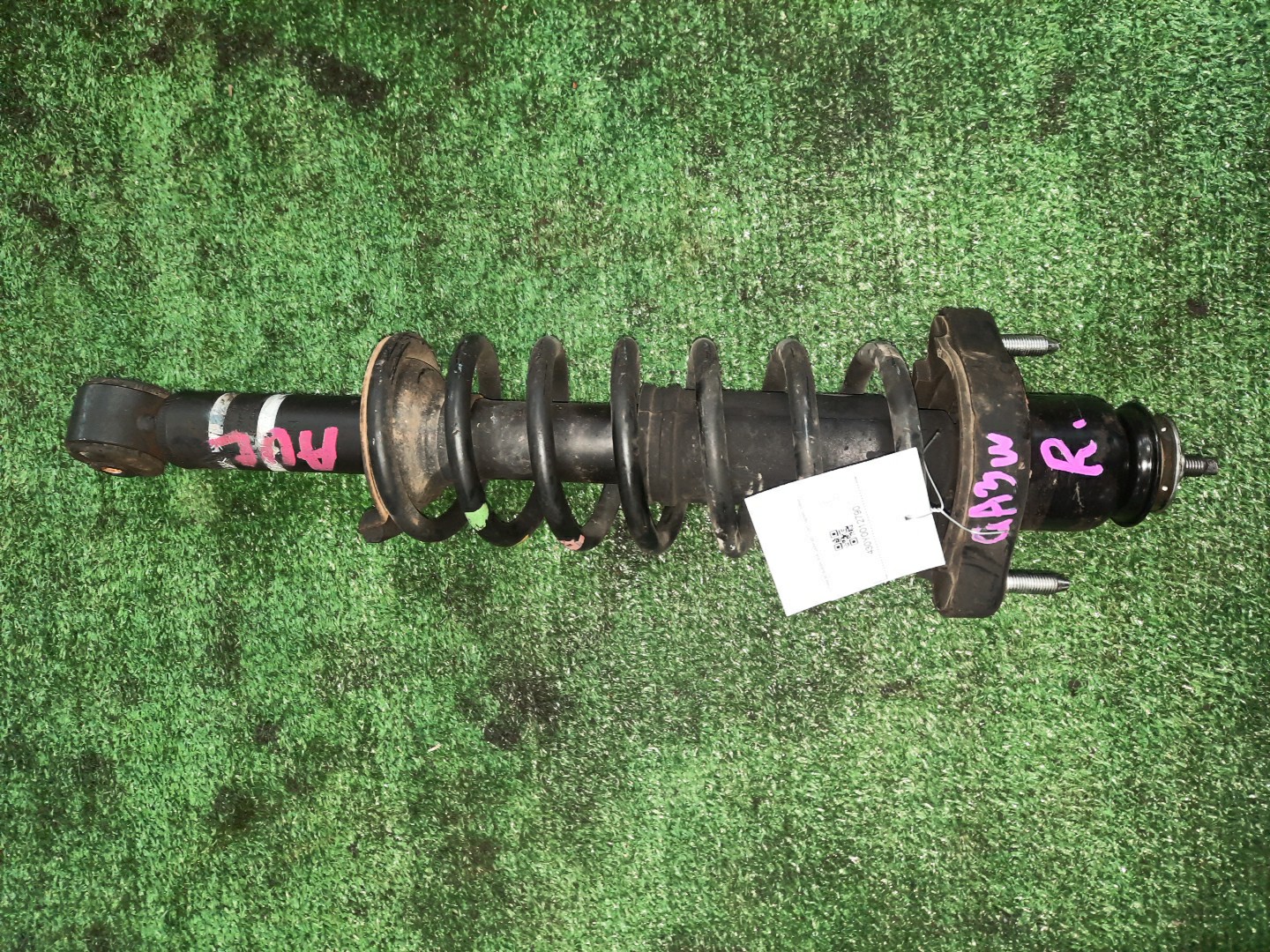 Стойка правая задняя  MITSUBISHI RVR, OUTLANDER GA4W, GA3W, GF8W, GF7W 4J10, 4B10, 4J11, 4J12 1 ракурс