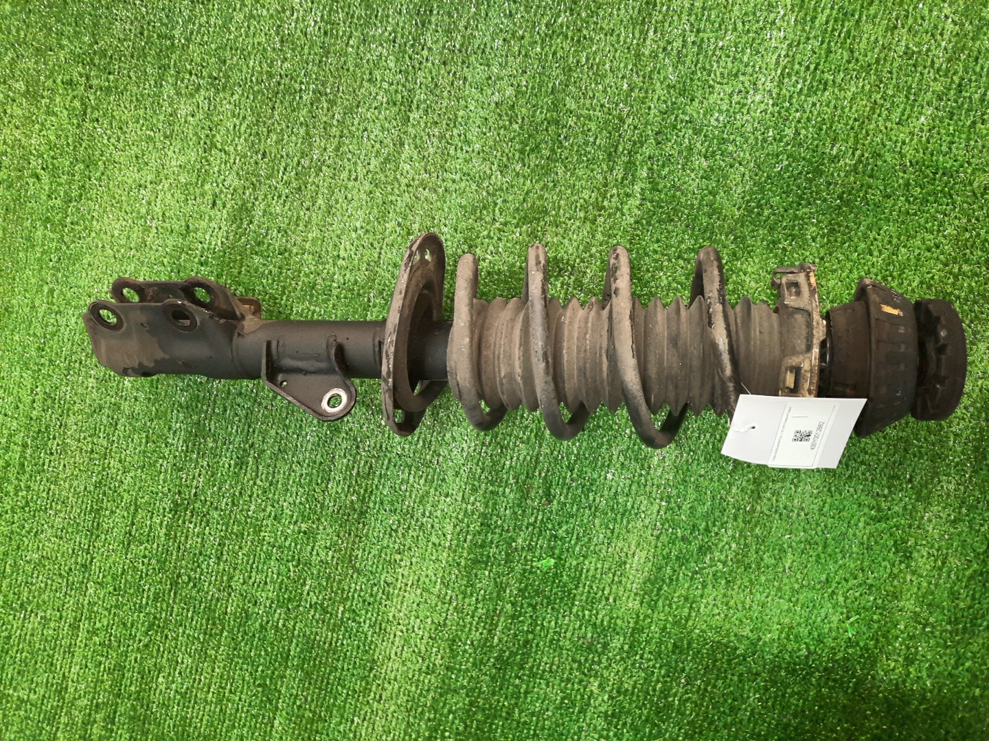 Стойка правая передняя HONDA PARTNER, AIRWAVE GJ3, GJ1 L15A 1 ракурс