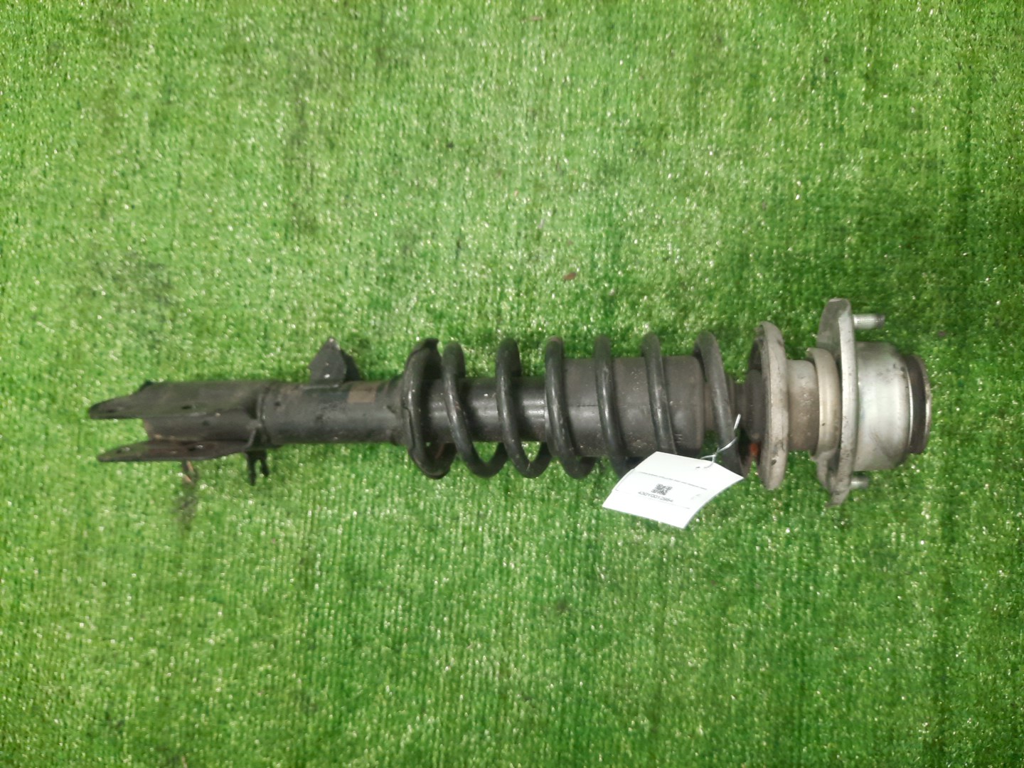 Стойка левая передняя SUBARU STELLA, R2, R1 RN1, RN2, RC1, RC2, RJ2, RJ1 EN07 1 ракурс