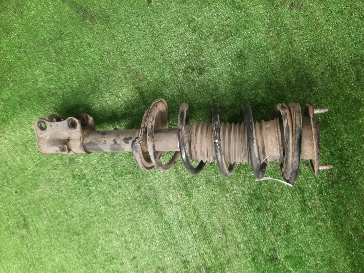 Стойка правая передняя SUZUKI ESCUDO, GRAND VITARA TA74W, TDB4W, TD94W, TD54W, TDA4W M16A, J24B, H27A, J20A 1 ракурс Стойка правая передняя SUZUKI ESCUDO, GRAND VITARA TA74W, TDB4W, TD94W, TD54W, TDA4W M16A, J24B, H27A, J20A 1 ракурс