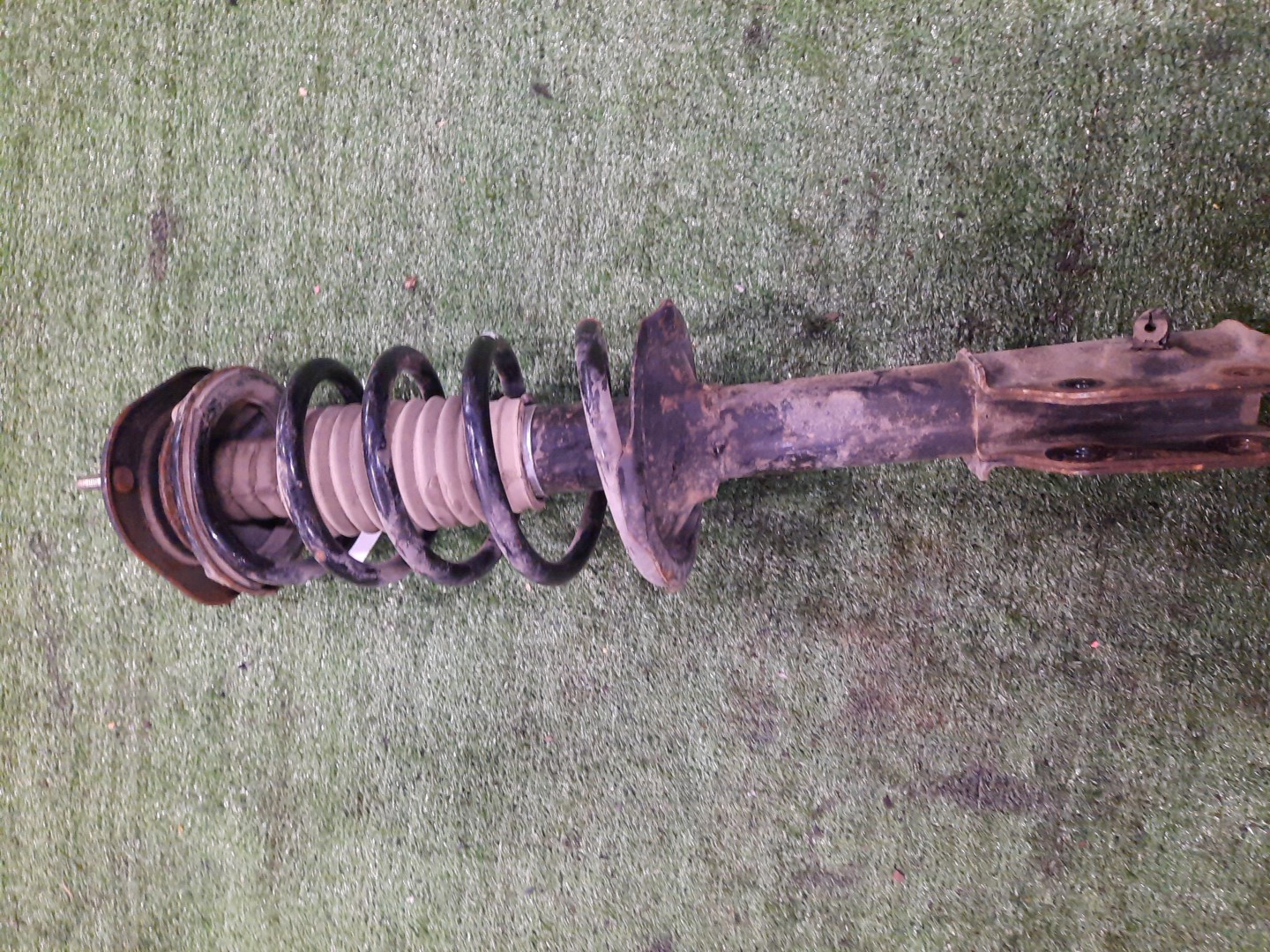 Стойка правая передняя TOYOTA RUSH, BE-GO J210E, J200E, J210G, J200G 3SZ-VE 2 ракурс