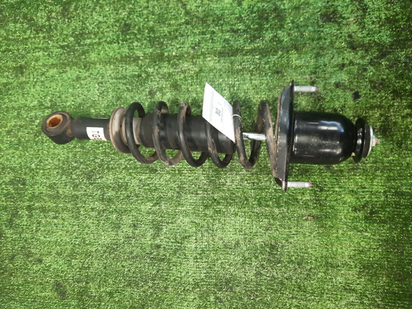 Стойка левая задняя TOYOTA COROLLA, OPA, PREMIO, COROLLA SPACIO, VISTA, ALLION, COROLLA FIELDER, ALLEX, COROLLA RUNX, SIENTA, WILL VS, VISTA ARDEO, COROLLA  AXIO NZE121, NZE120, NZE141, ZZE122, CE121, ZZE123, ACT10, ZCT10, ZZT240, NZT240, AZT240, NZE