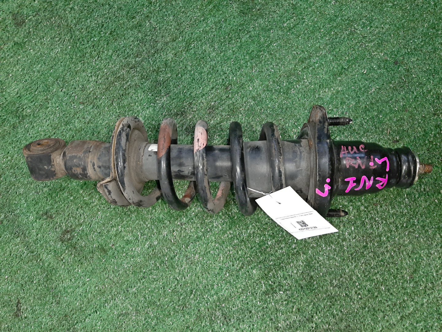 Стойка правая задняя HONDA STREAM RN2, RN1, RN3, RN4, RN5 D17A, K20A, K20B 1 ракурс