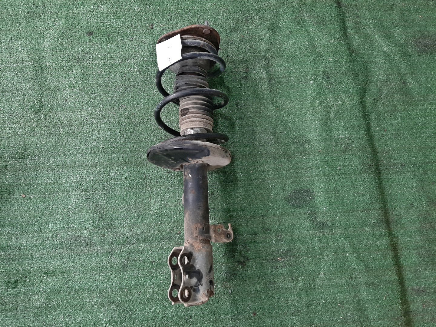 Стойка правая передняя TOYOTA COROLLA, PREMIO, COROLLA SPACIO, WISH, ALLION, COROLLA FIELDER, ALLEX, COROLLA RUNX, WILL VS, COROLLA  AXIO ZZE124, NZE121, NZE120, ZZE122, NZE124, CE121, ZRT265, ZZT240, NZT240, ZRT260, ZZT245, NZT260, ZRT261, NZE121N, 