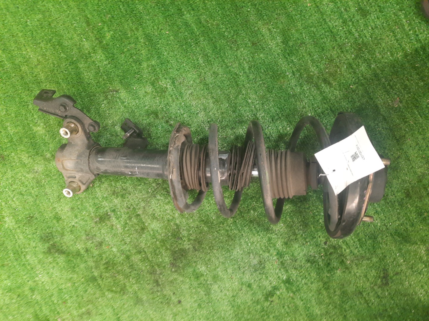 Стойка левая передняя NISSAN PRIMERA P12, QP12, TP12, HP12, RP12, WTP12, WHP12, WRP12 QR20DE, QG18DE, SR20VE, QR25DD 1 ракурс