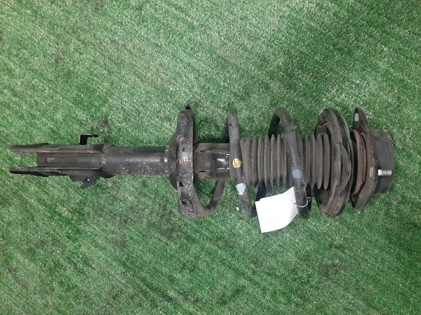 Стойка левая передняя SUBARU FORESTER SJG FA20F 1 ракурс Стойка левая передняя SUBARU FORESTER SJG FA20F 1 ракурс