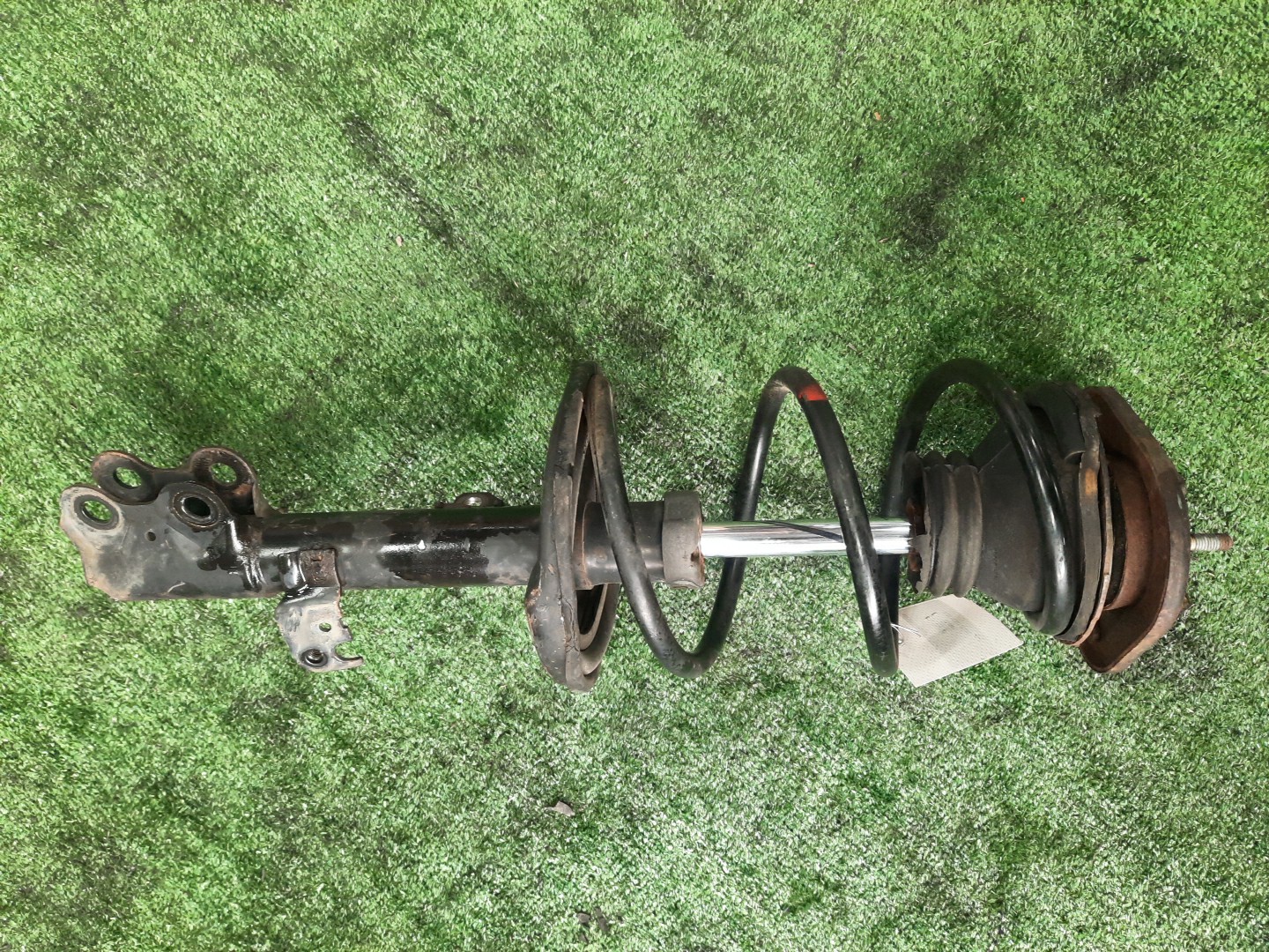 Стойка правая передняя TOYOTA ALLION, COROLLA FIELDER, ALLEX, COROLLA RUNX, WILL VS, COROLLA  AXIO, COROLLA, PREMIO, COROLLA SPACIO, WISH ZRT261, ZRE144G, ZRE142G, NZE144G, NZE121G, ZZE123G, ZZE124G, ZZE122G, NZE141G, NZE124G, ZZE124, NZE121, ZZE122,