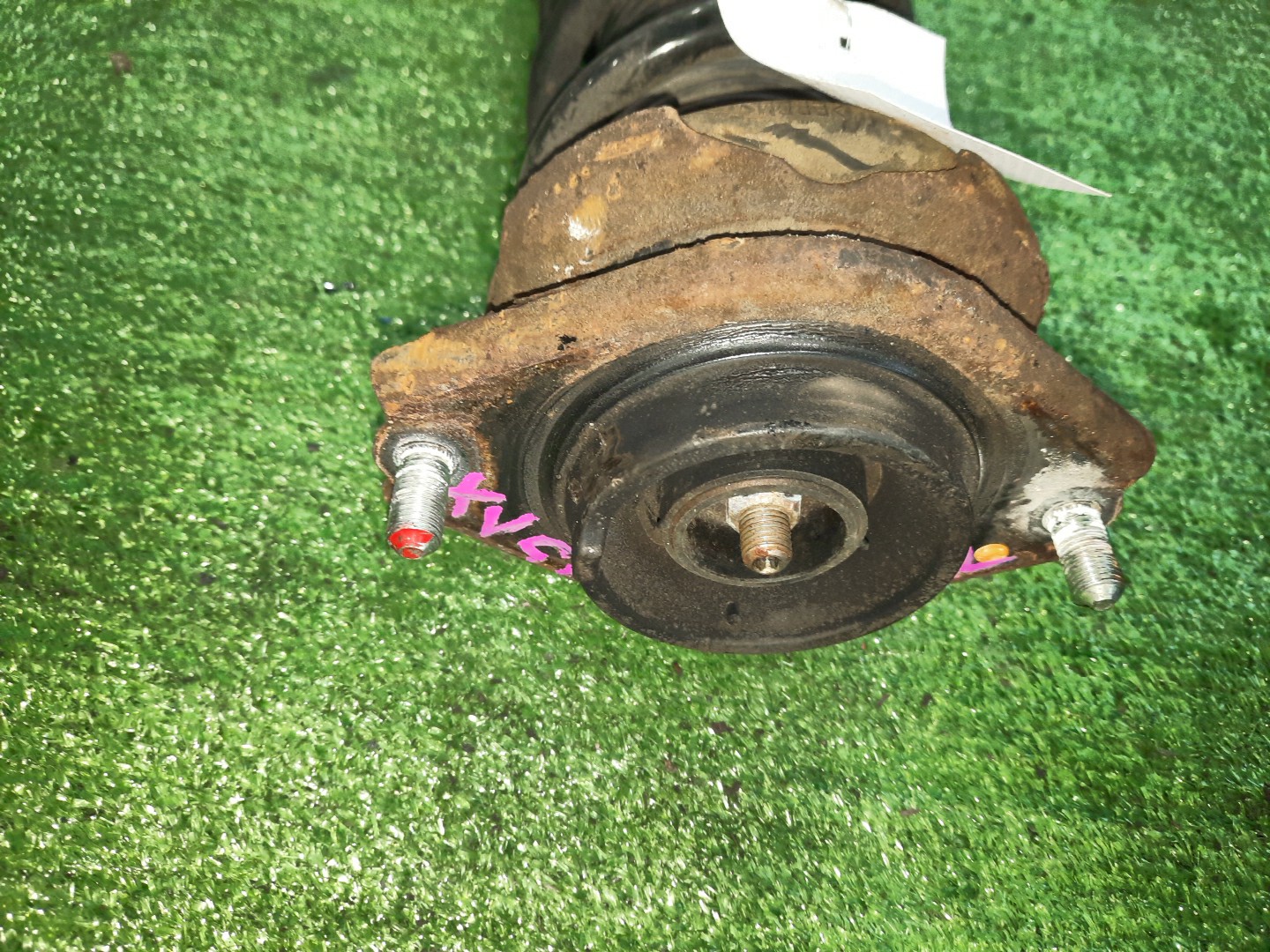 Стойка левая задняя SUBARU XV GP7 FB20 2 ракурс