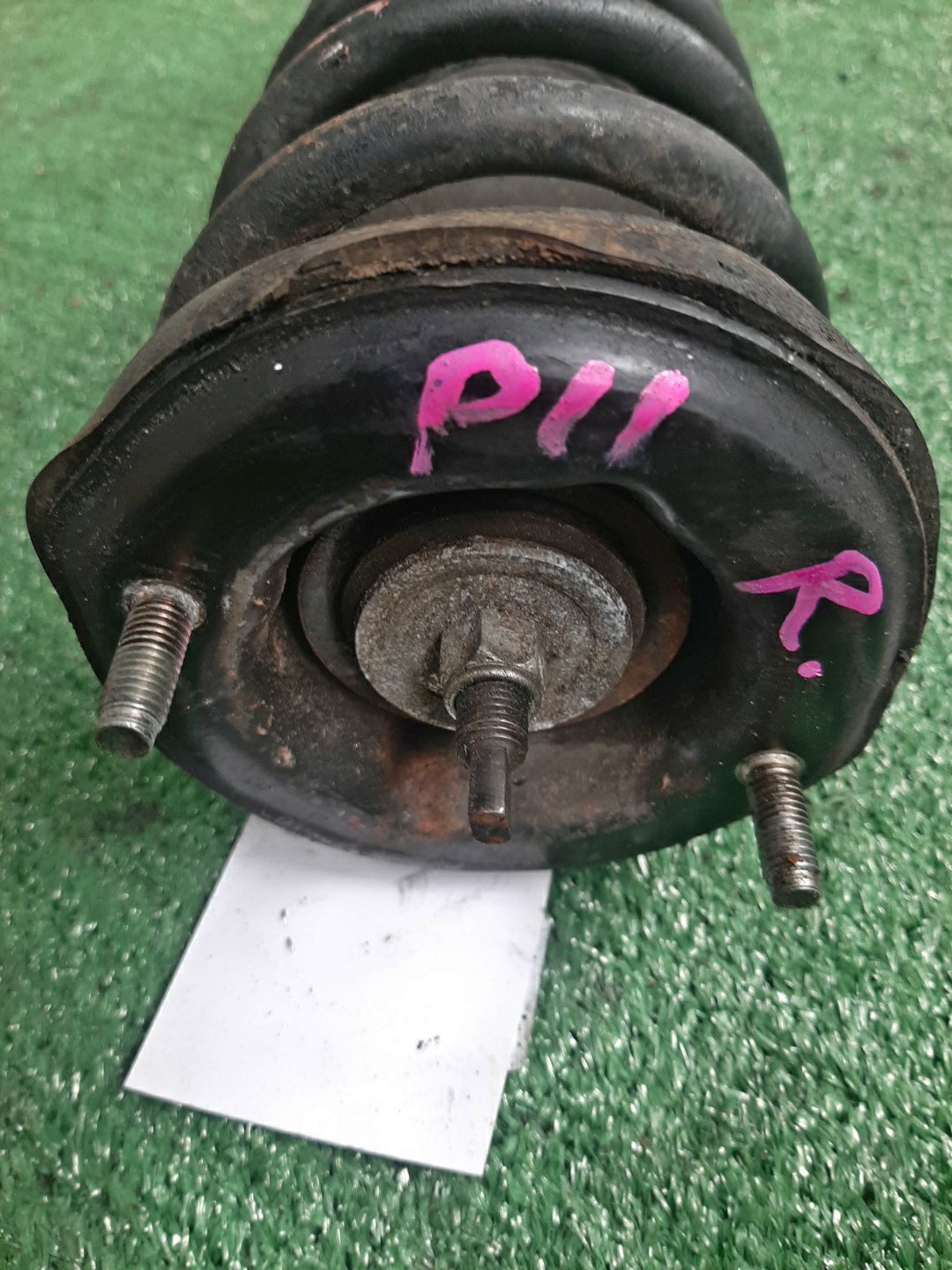 Стойка правая задняя NISSAN BLUEBIRD, PRIMERA QU14, HU14, EU14, P11, WP11, QP11, HP11, WQP11, WHP11 QG18DE, QG18DD, SR20DE, SR20VE, SR18DE 2 ракурс