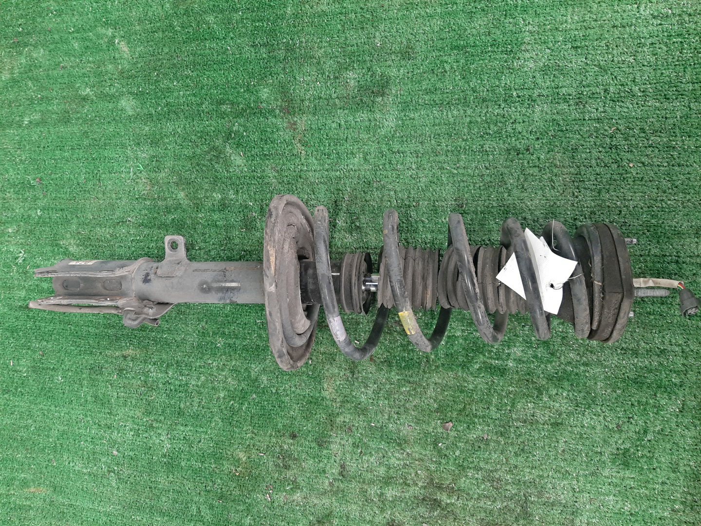 Стойка правая задняя TOYOTA CAMRY, WINDOM ACV30, MCV30 2AZ-FE, 1MZ-FE 1 ракурс