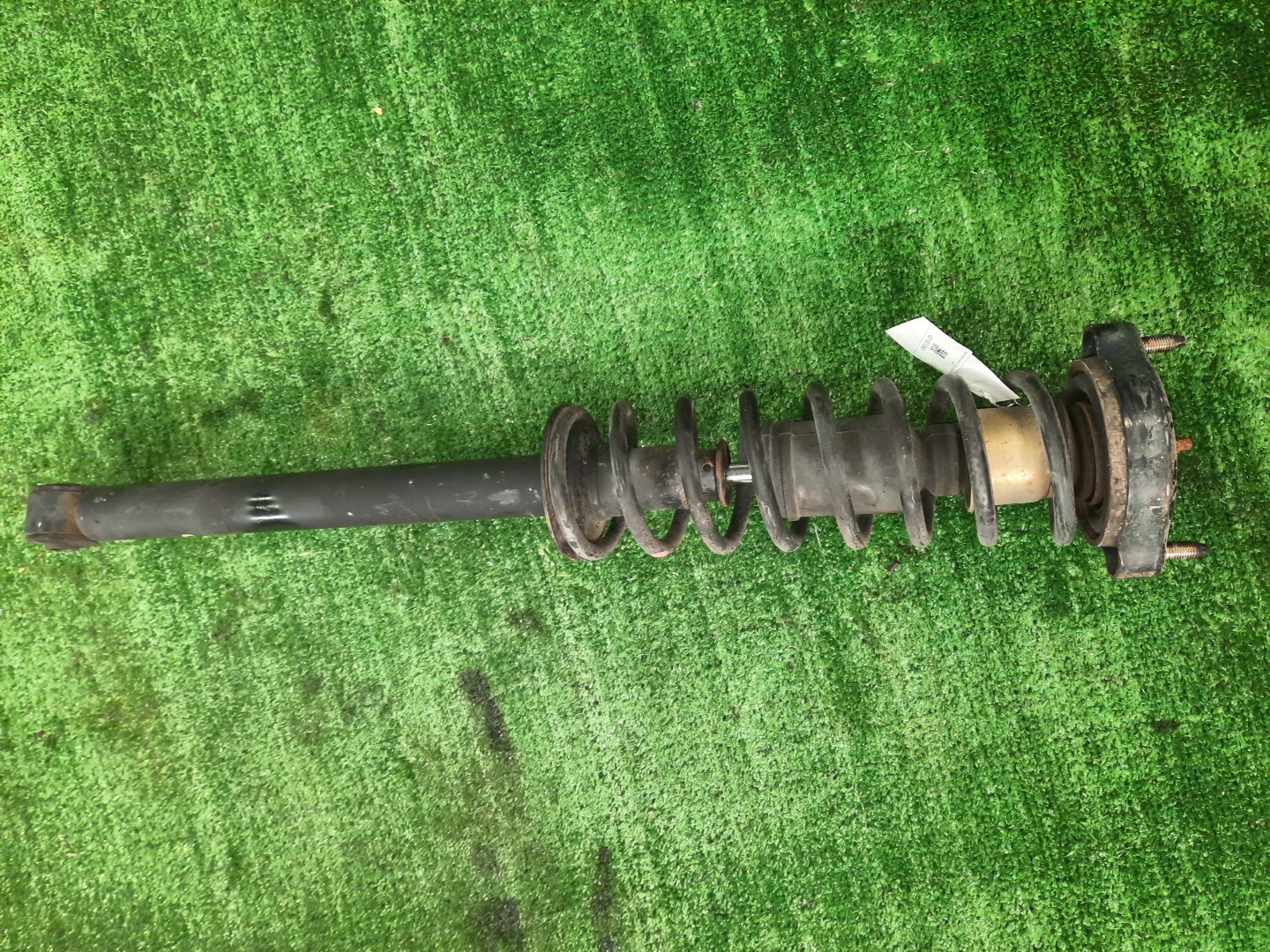 Стойка правая задняя MITSUBISHI MIRAGE DINGO CQ1A, CQ2A, CQ5A 4G13, 4G15, 4G93 1 ракурс
