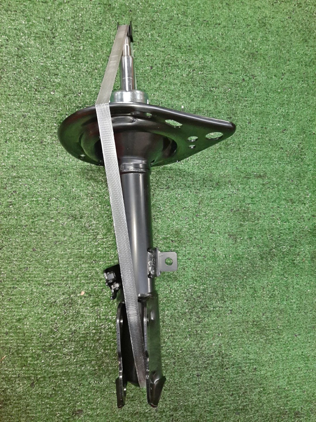 Стойка левая задняя TOYOTA CAMRY ACV40 339026 1 ракурс