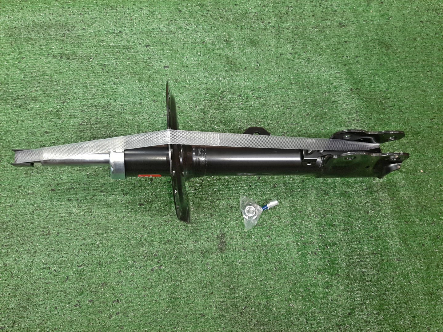 Стойка левая передняя  MITSUBISHI OUTLANDER GF8W ,3350037 1 ракурс