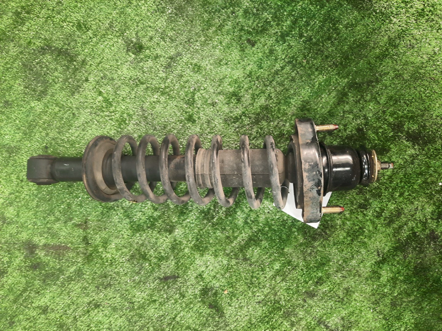 Стойка правая задняя MITSUBISHI AIRTREK CU2W, CU4W, CU5W 4G63, 4G63T, 4G64, 4G69 1 ракурс