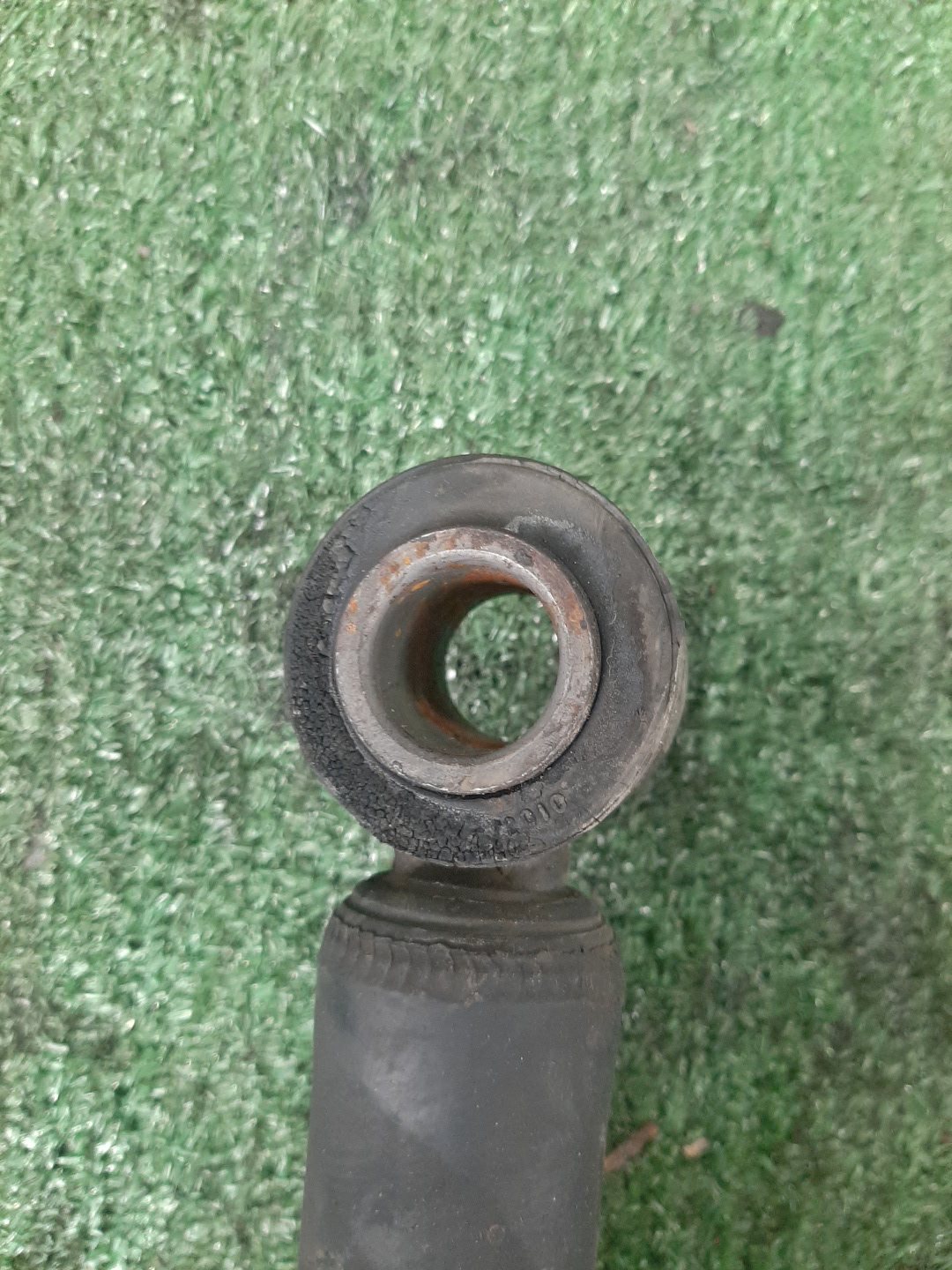 Стойка правая задняя TOYOTA COROLLA FIELDER, ALLEX, COROLLA RUNX, SIENTA, WILL VS, VISTA ARDEO, COROLLA  AXIO, COROLLA, OPA, PREMIO, COROLLA SPACIO, VISTA, ALLION ZRE142G, NZE121G, ZZE123G, ZZE122G, NZE141G, NZE121, ZZE122, ZZE123, NCP81G, NZE127, ZZ