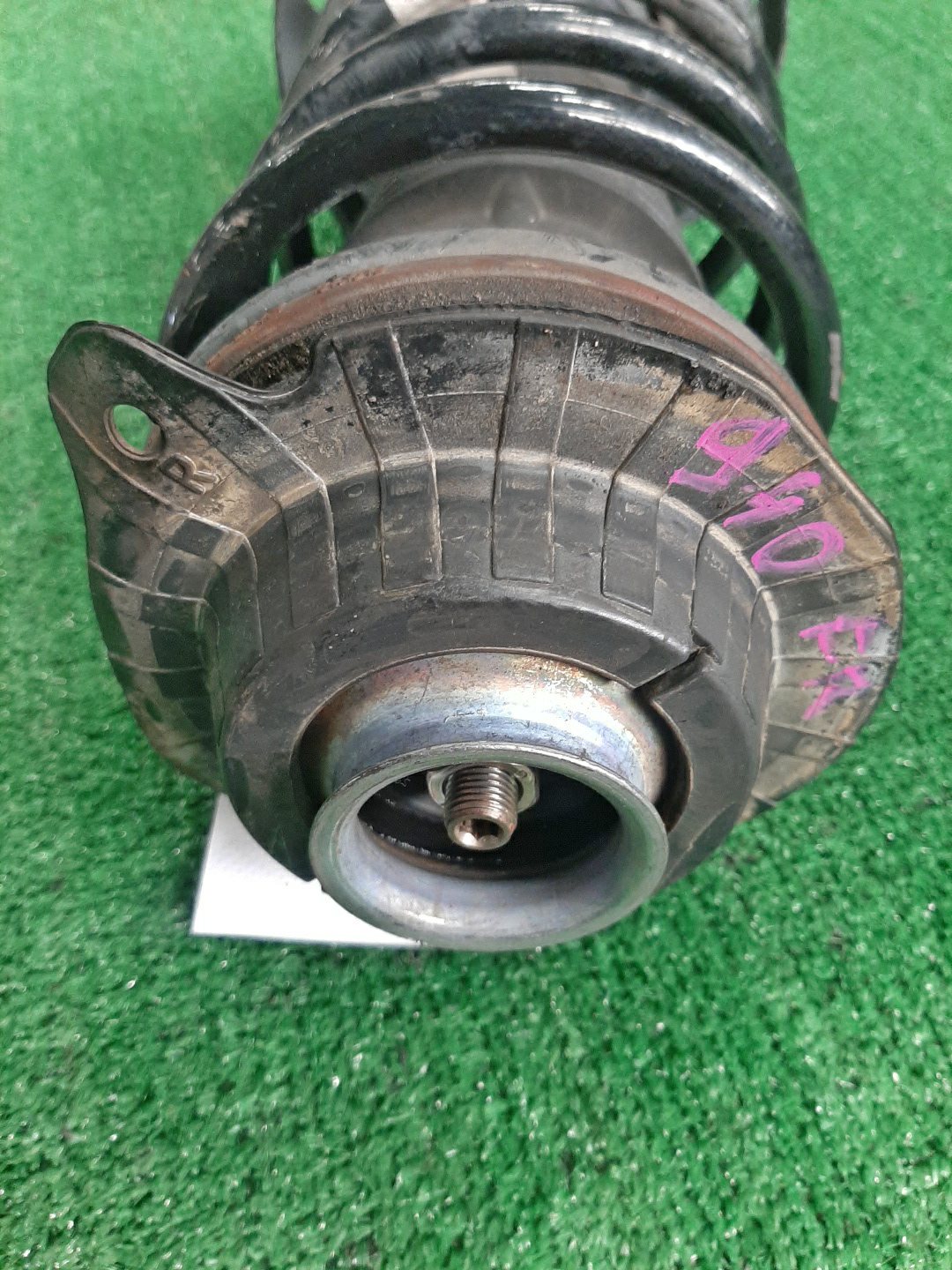 Стойка правая передняя ALFA ROMEO GIULIETTA 940 940A2000 8249C3010550 2 ракурс