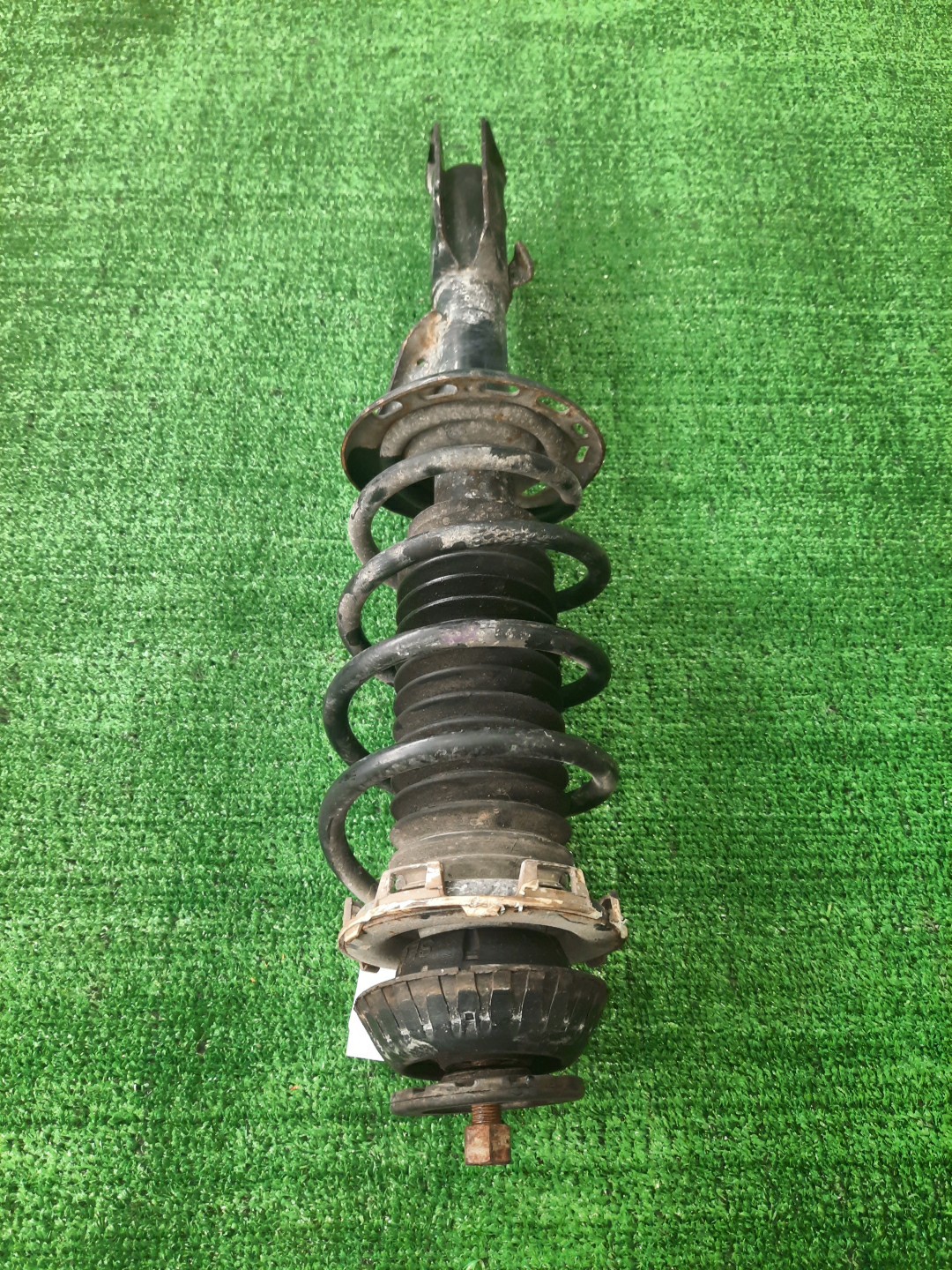 Стойка правая передняя HONDA PARTNER, AIRWAVE GJ3, GJ1 L15A 1 ракурс