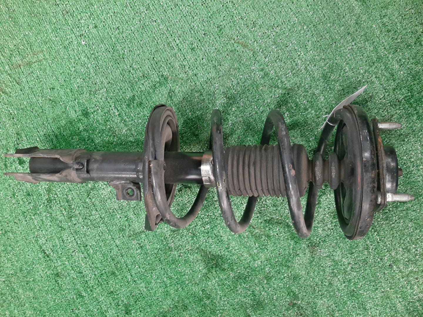 Стойка левая передняя MITSUBISHI GALANT, GALANT FORTIS CX6A, CX4A, CX3A, CY4A, CY3A, CY6A 4J10, 4B11, 4B10 1 ракурс