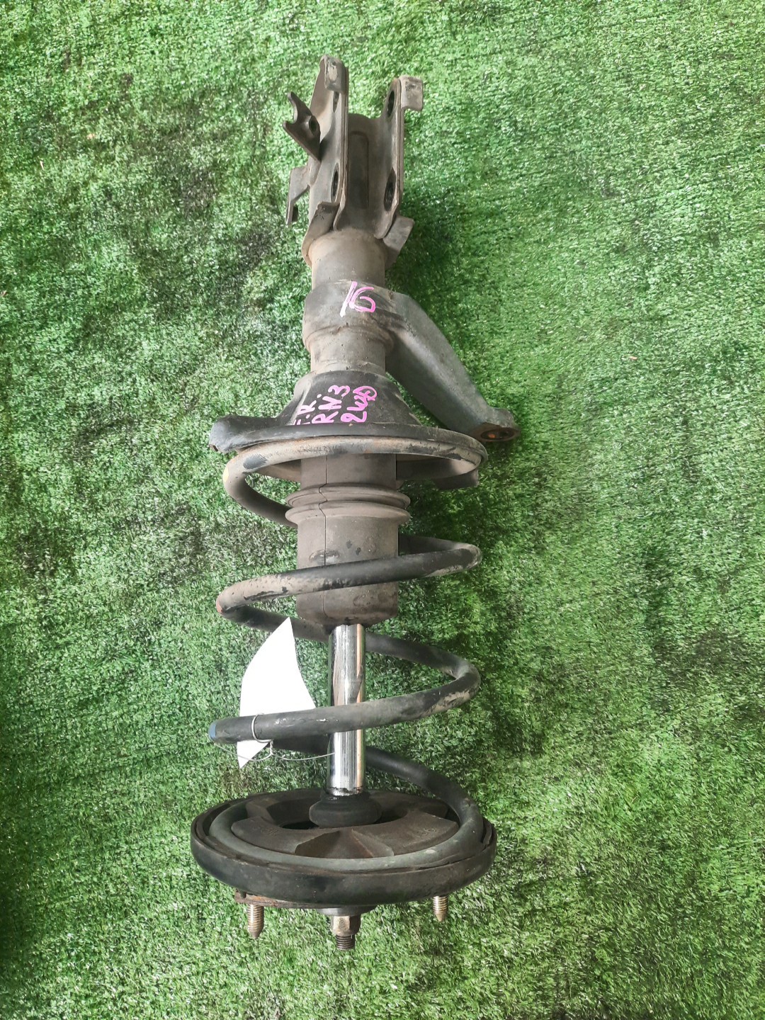 Стойка правая передняя HONDA STREAM RN2, RN1, RN3, RN4, RN5 D17A, K20A, K20B 1 ракурс