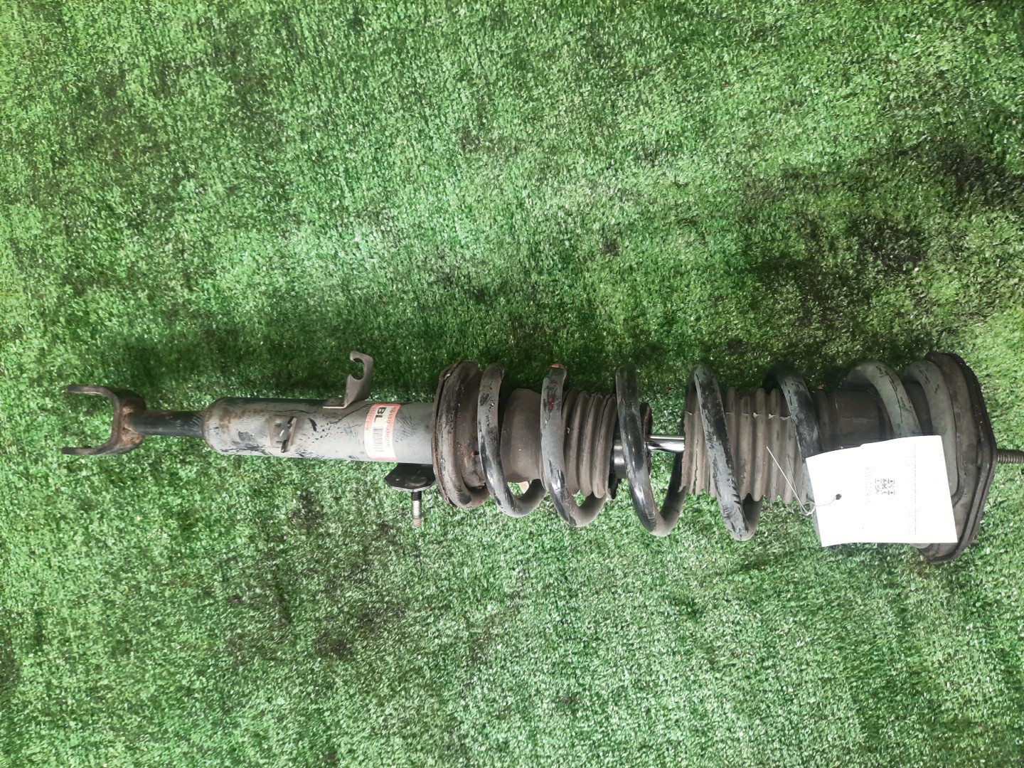 Стойка левая передняя NISSAN SKYLINE, STAGEA, FAIRLADY Z PV35, V35, HV35, CPV35, M35, HM35, PM35, Z33 VQ35DE, VQ25DD, VQ30DD 1 ракурс
