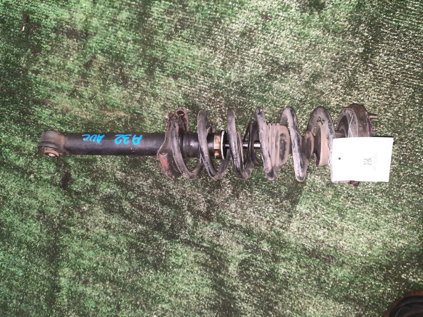 Стойка правая задняя NISSAN CEFIRO A32 VQ30DE, VQ20DE, VQ25DE 1 ракурс