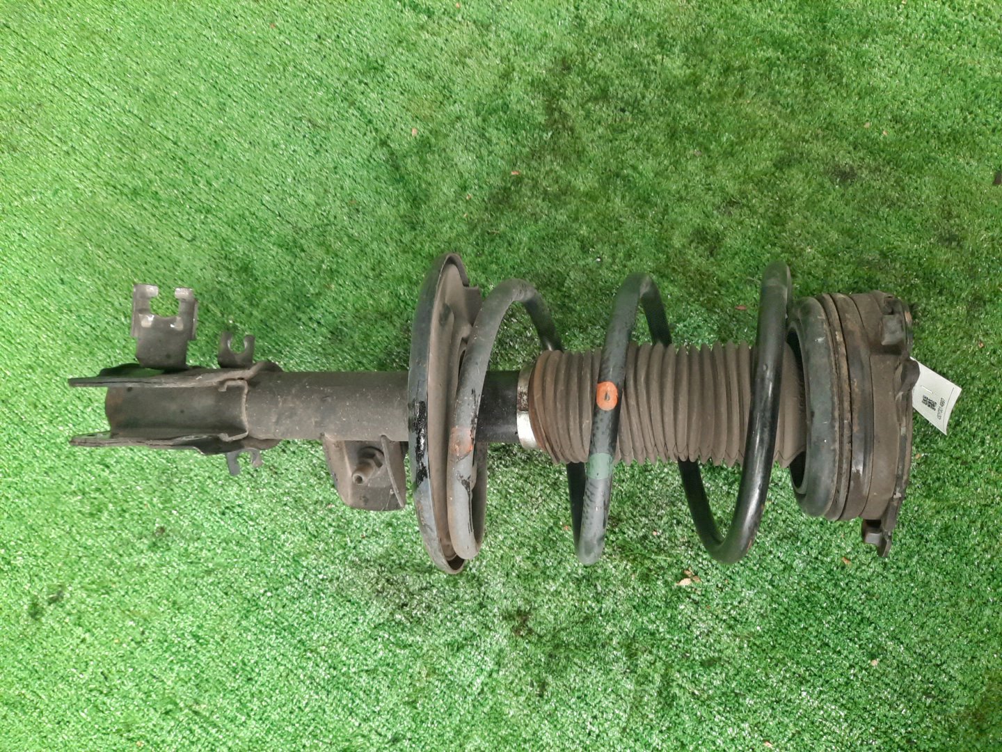 Стойка левая передняя NISSAN TEANA TNJ32, PJ32, J32 QR25DE, VQ35DE, VQ25DE 1 ракурс