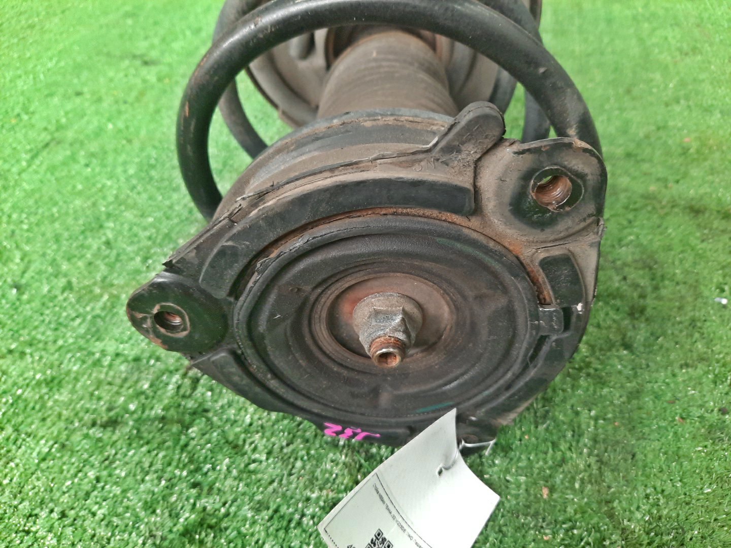 Стойка левая передняя NISSAN TEANA TNJ32, PJ32, J32 QR25DE, VQ35DE, VQ25DE 2 ракурс