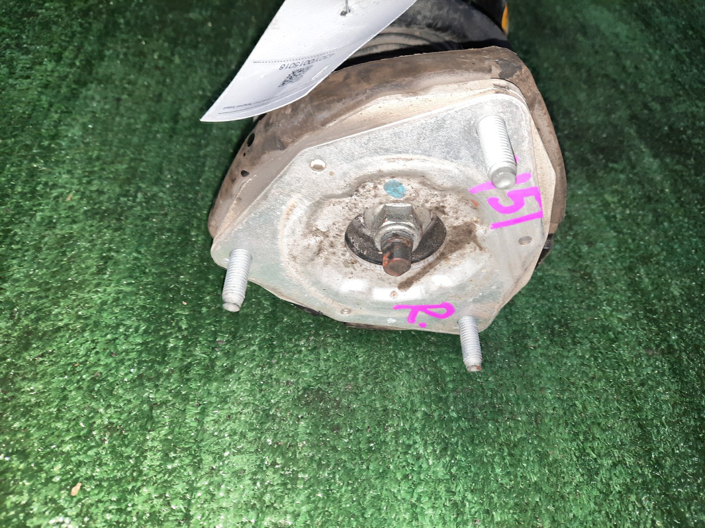 Стойка правая передняя NISSAN FUGA KY51 VQ37VHR 2 ракурс