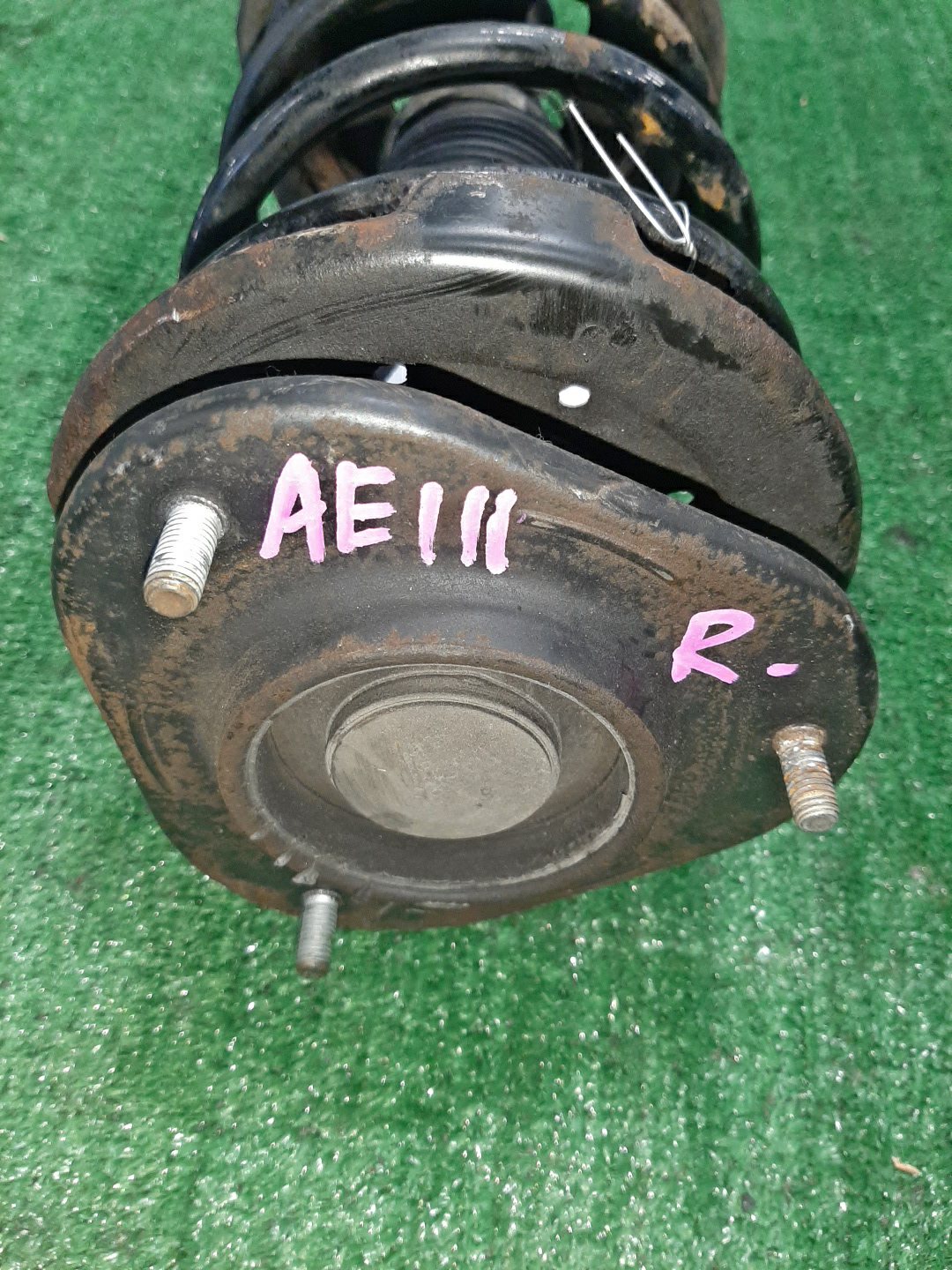 Стойка правая передняя TOYOTA SPRINTER CARIB, CERES, COROLLA, COROLLA LEVIN, SPRINTER MARINO, COROLLA SPACIO, SPRINTER, SPRINTER TRUENO AE111G, AE101, AE111, AE111N 4A-FE 2 ракурс