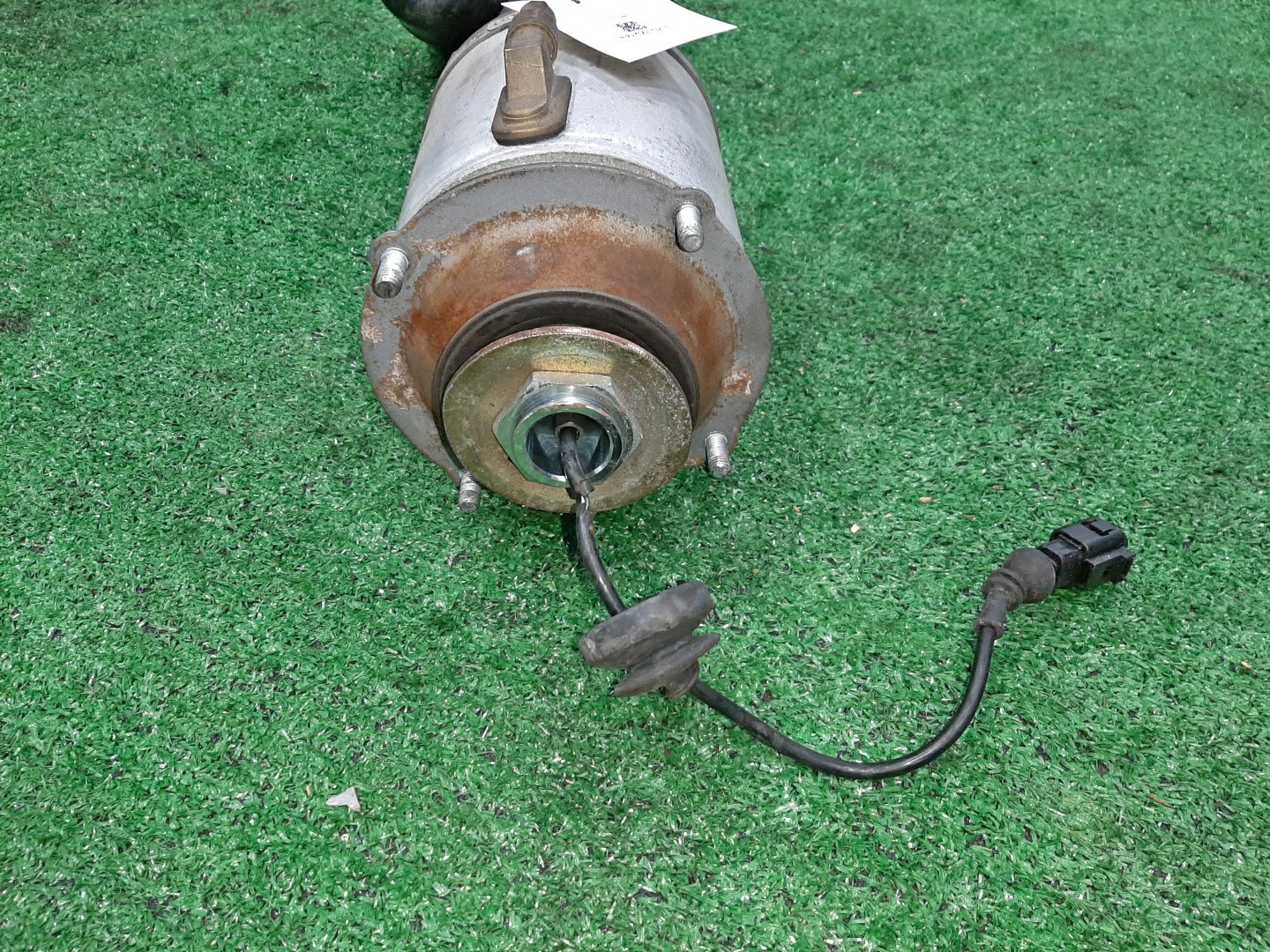 Стойка левая передняя BENTLEY FLYING SPUR 3W2 BWRA 2 ракурс