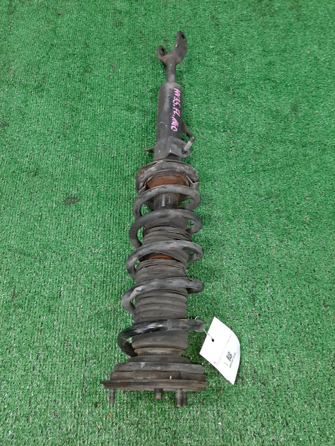 Стойка левая передняя NISSAN SKYLINE, STAGEA, FAIRLADY Z PV35, V35, HV35, CPV35, M35, HM35, PM35, Z33 VQ35DE, VQ25DD, VQ30DD 1 ракурс
