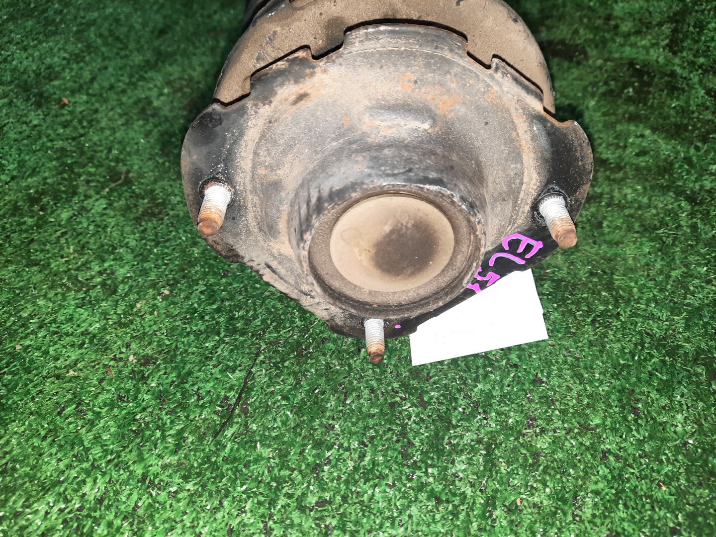 Стойка левая передняя TOYOTA CORSA, STARLET, TERCEL, COROLLA II, CYNOS EL43, EL41, EL51, EL53, NL50, NL40, EP82, EP91, NP90, NP80, EL44, EL54, EL52 5E-FE, 4E-FE, 1N-T, 1N 2 ракурс