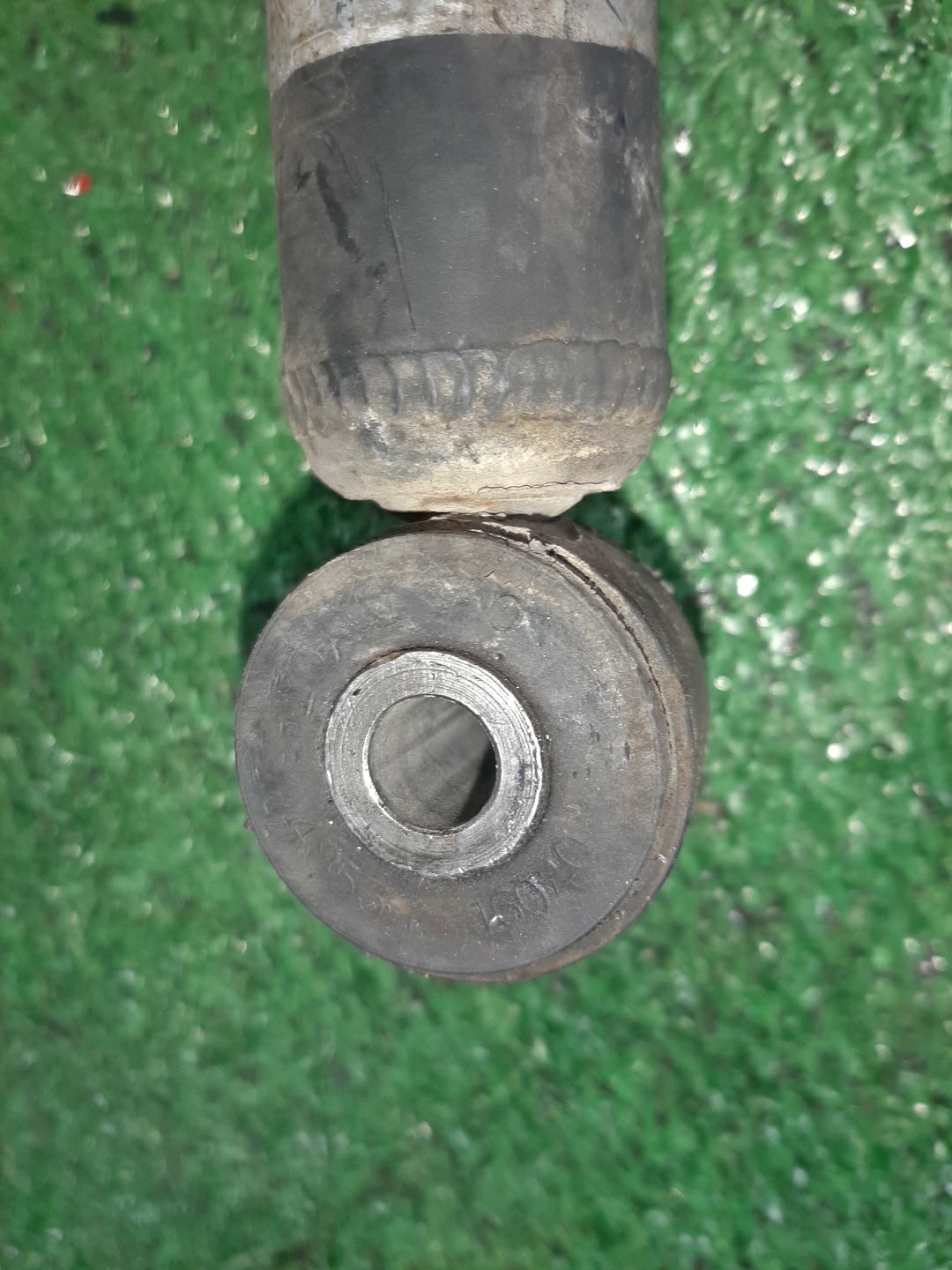 Стойка правая задняя TOYOTA CORSA, STARLET, TERCEL, COROLLA II, CYNOS EL43, EL41, EL51, EL53, NL50, NL40, EP82, EP91, NP90, NP80, EL44, EL54, EL52 5E-FE, 4E-FE, 1N-T, 1N 2 ракурс