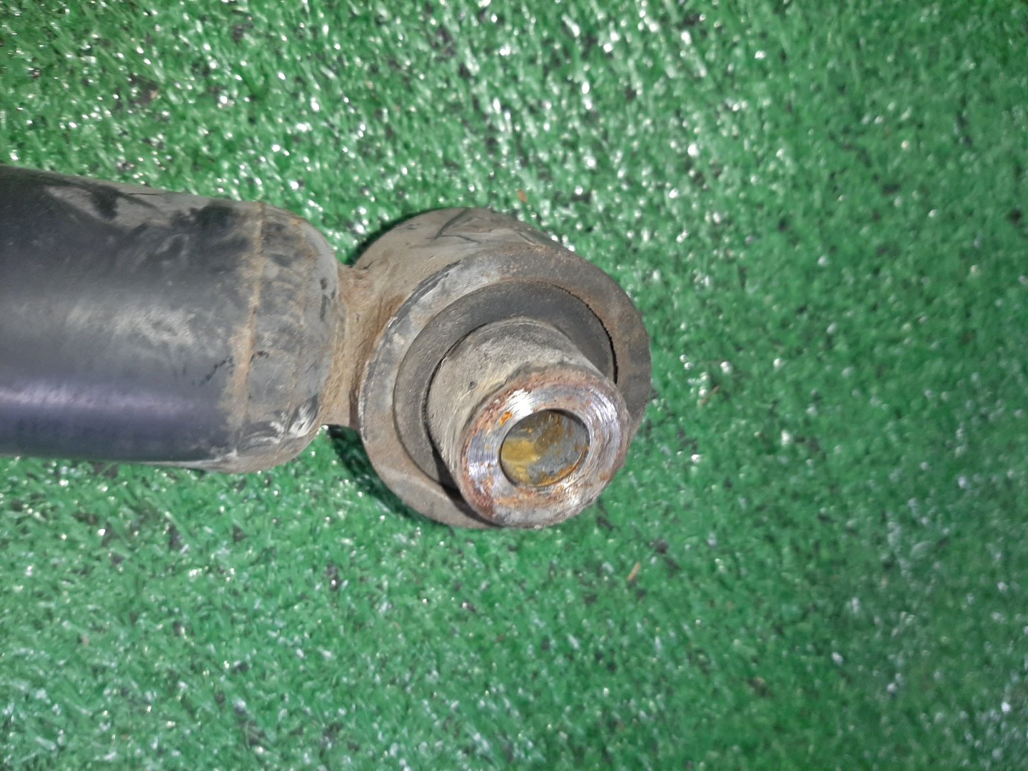 Стойка левая передняя NISSAN BLUEBIRD, PRIMERA QU14, HU14, EU14, P11, WP11, QP11, WQP11, WHP11 QG18DE, QG18DD, SR20DE, SR20VE, SR18DE 2 ракурс