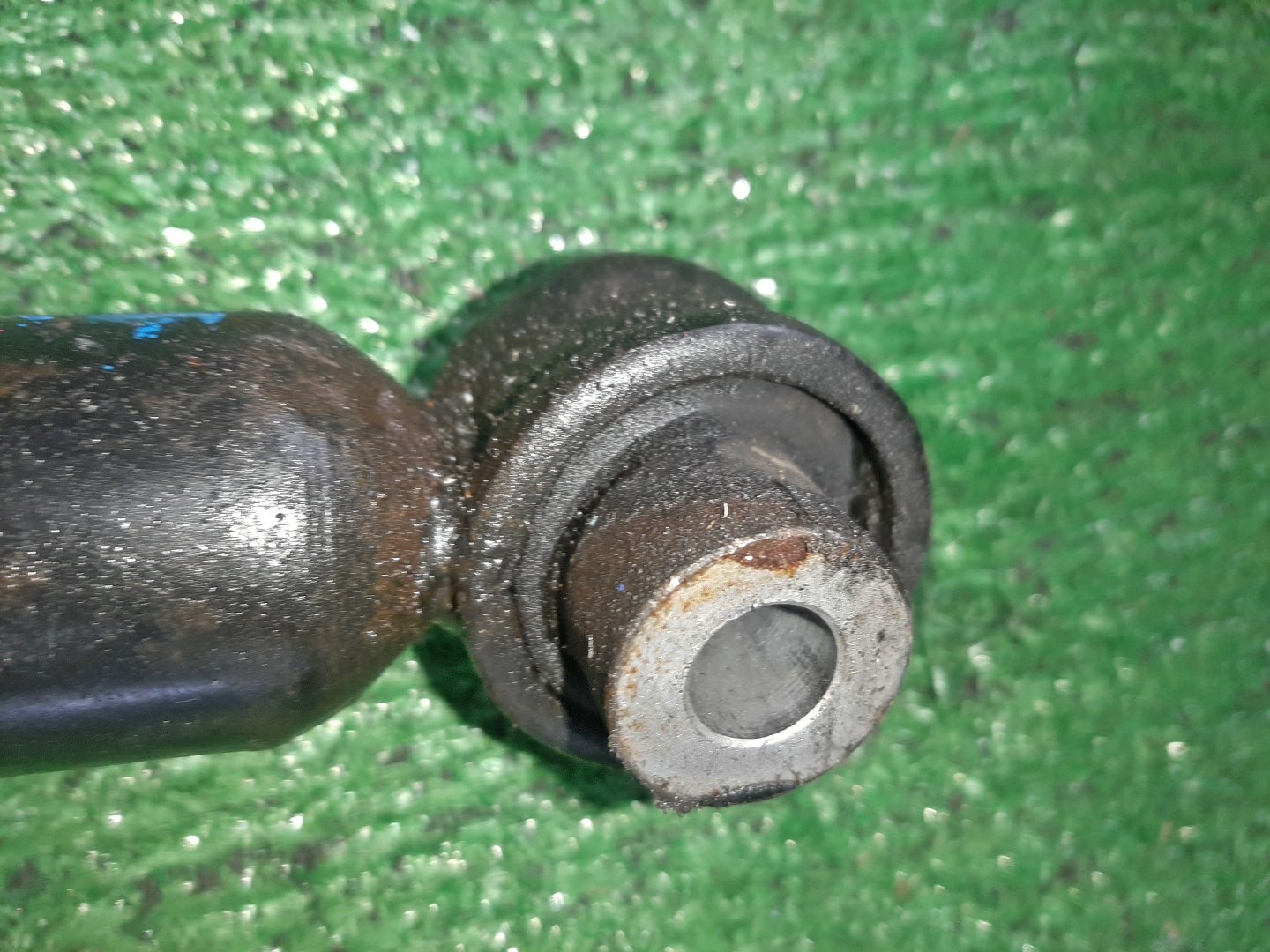 Стойка правая передняя NISSAN BLUEBIRD, PRIMERA QU14, HU14, EU14, P11, WP11, QP11, WQP11, WHP11 QG18DE, QG18DD, SR20DE, SR20VE, SR18DE 2 ракурс